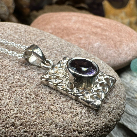 Gianna Celtic Knot Necklace