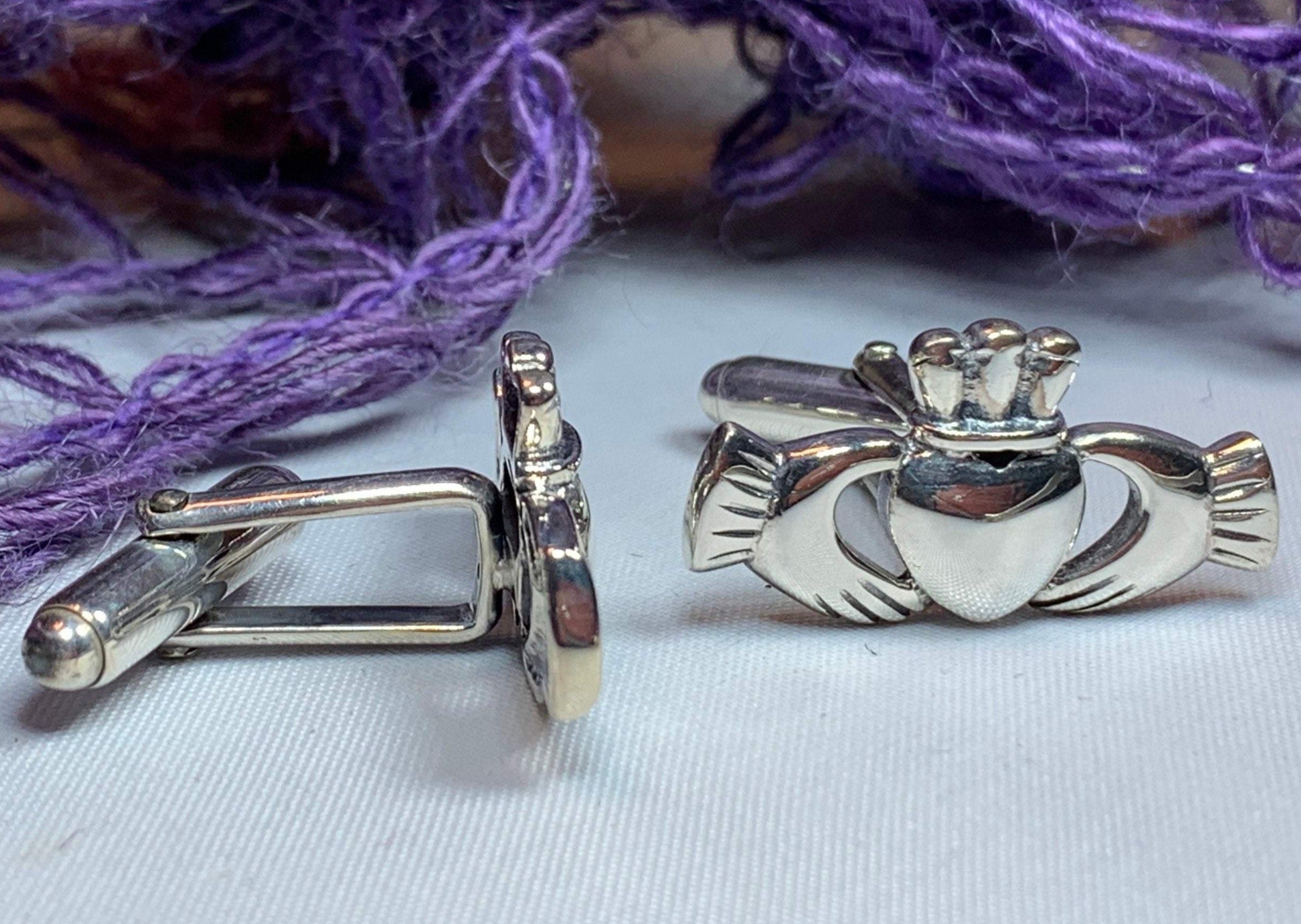 Fíorghrá Claddagh Cuff Links