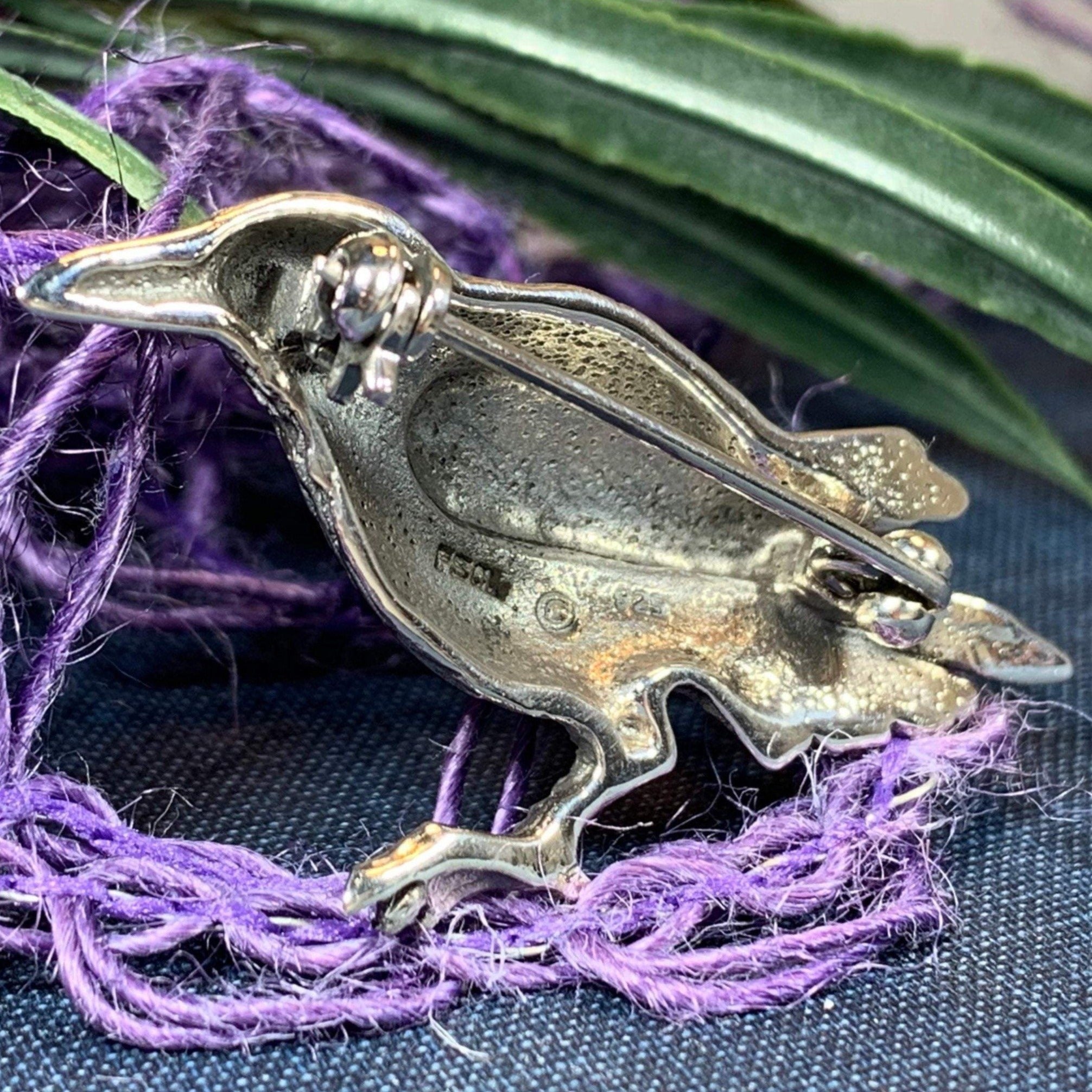 Tethra Realistic Raven Brooch