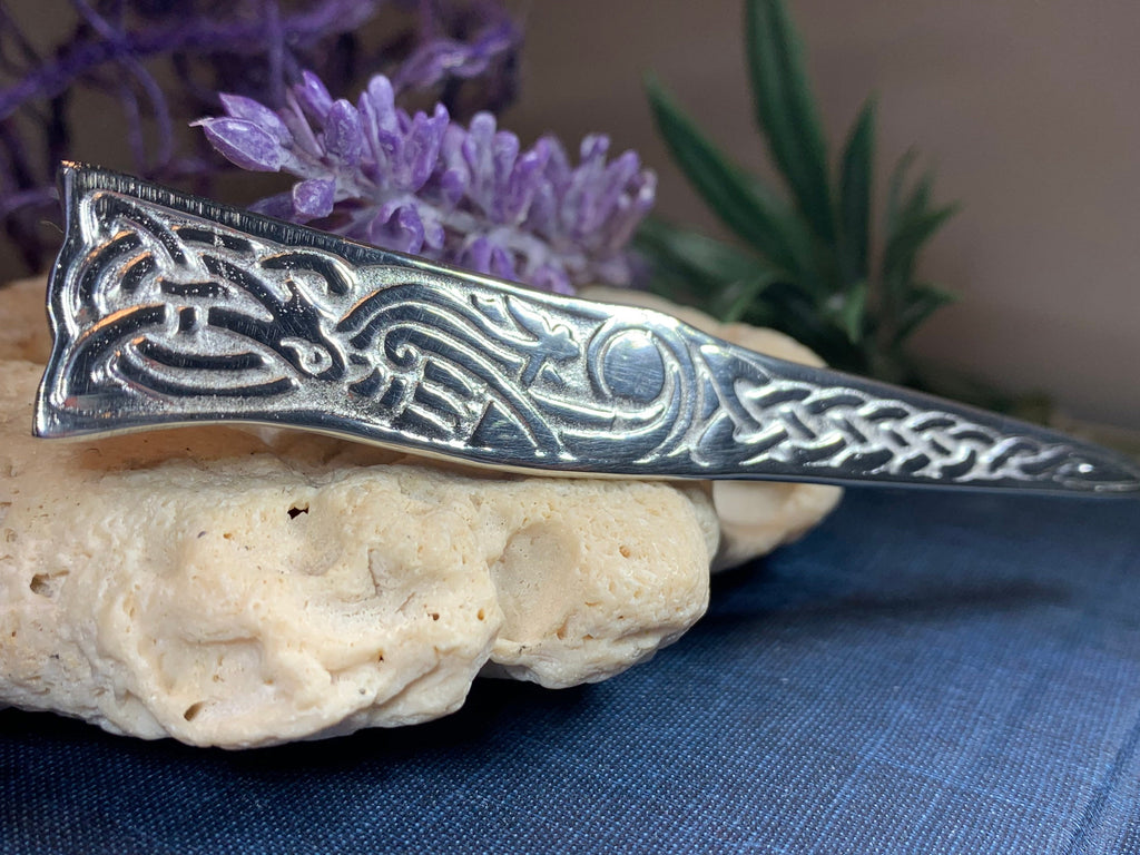 Celtic Dog Kilt Pin