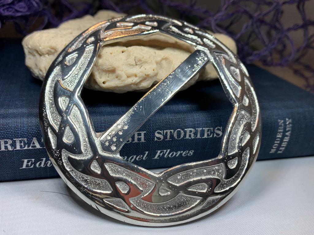 Large Celtic Knot Scarf Ring