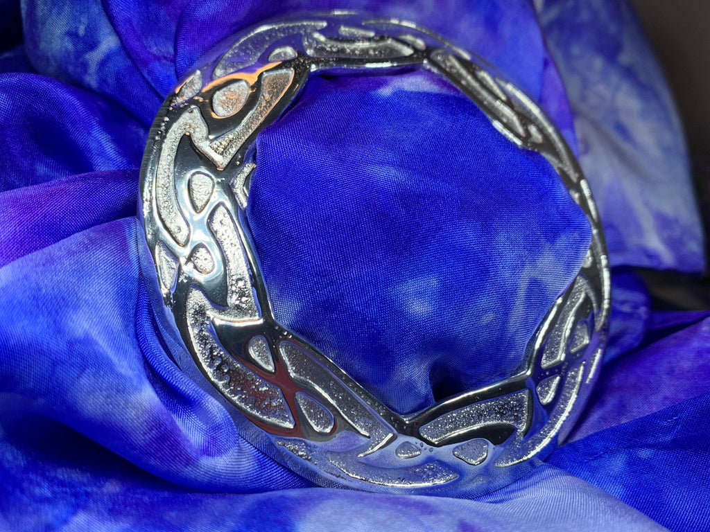 Large Celtic Knot Scarf Ring