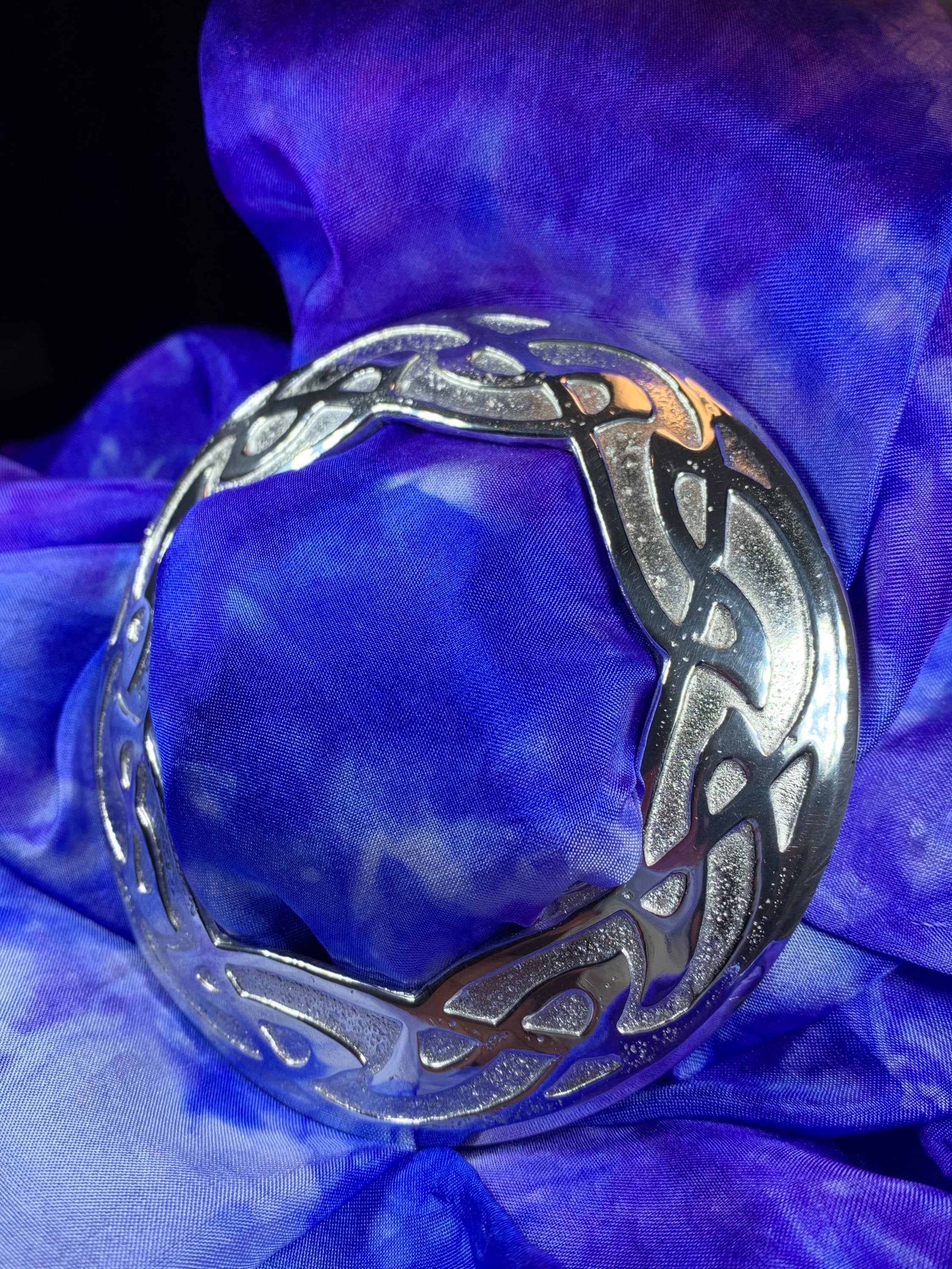 Large Celtic Knot Scarf Ring