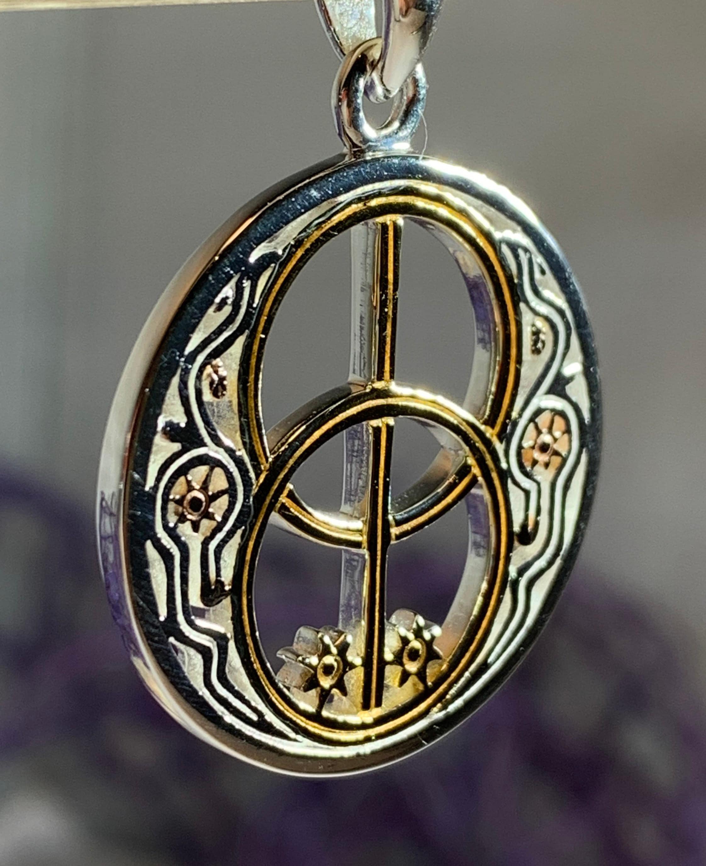 Reganne Chalice Well Necklace