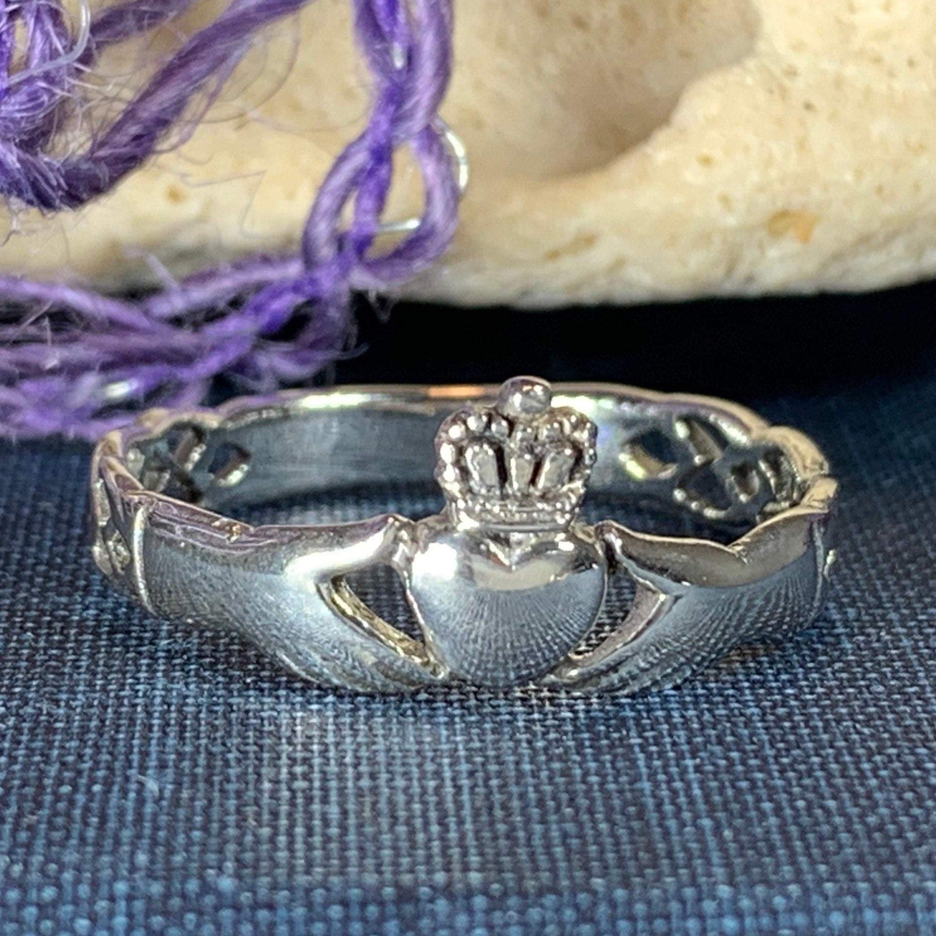 Irish Claddagh Celtic Knot Ring