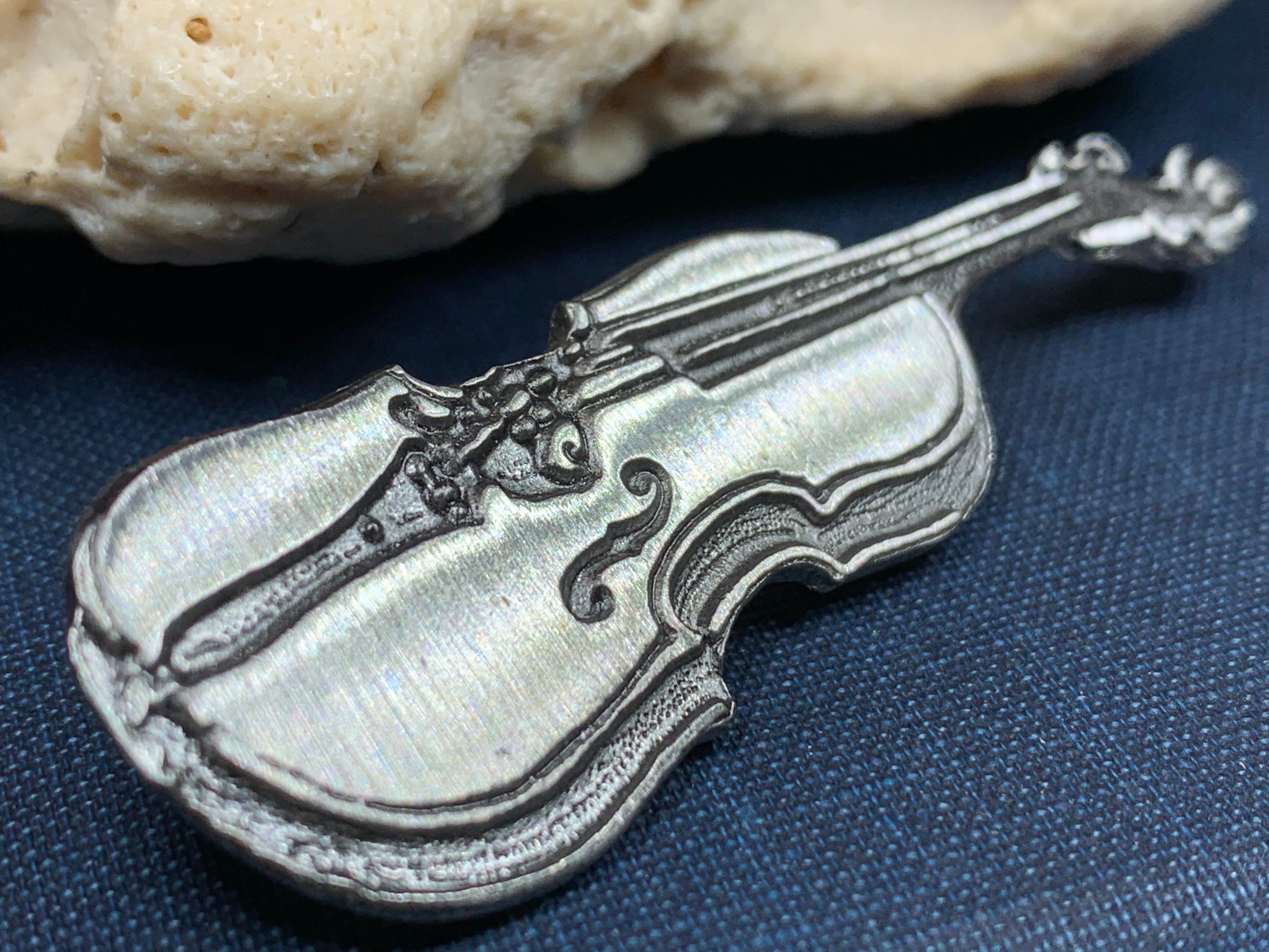 Irish Fiddle Celtic Brooch