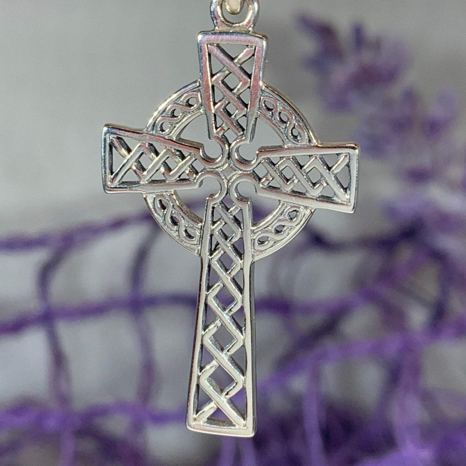 Foellan Celtic Knot Cross Necklace