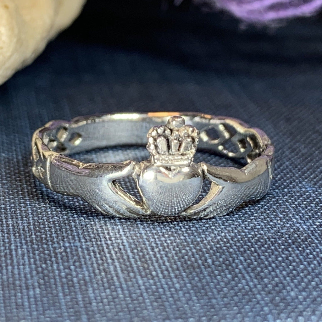 Irish Claddagh Celtic Knot Ring