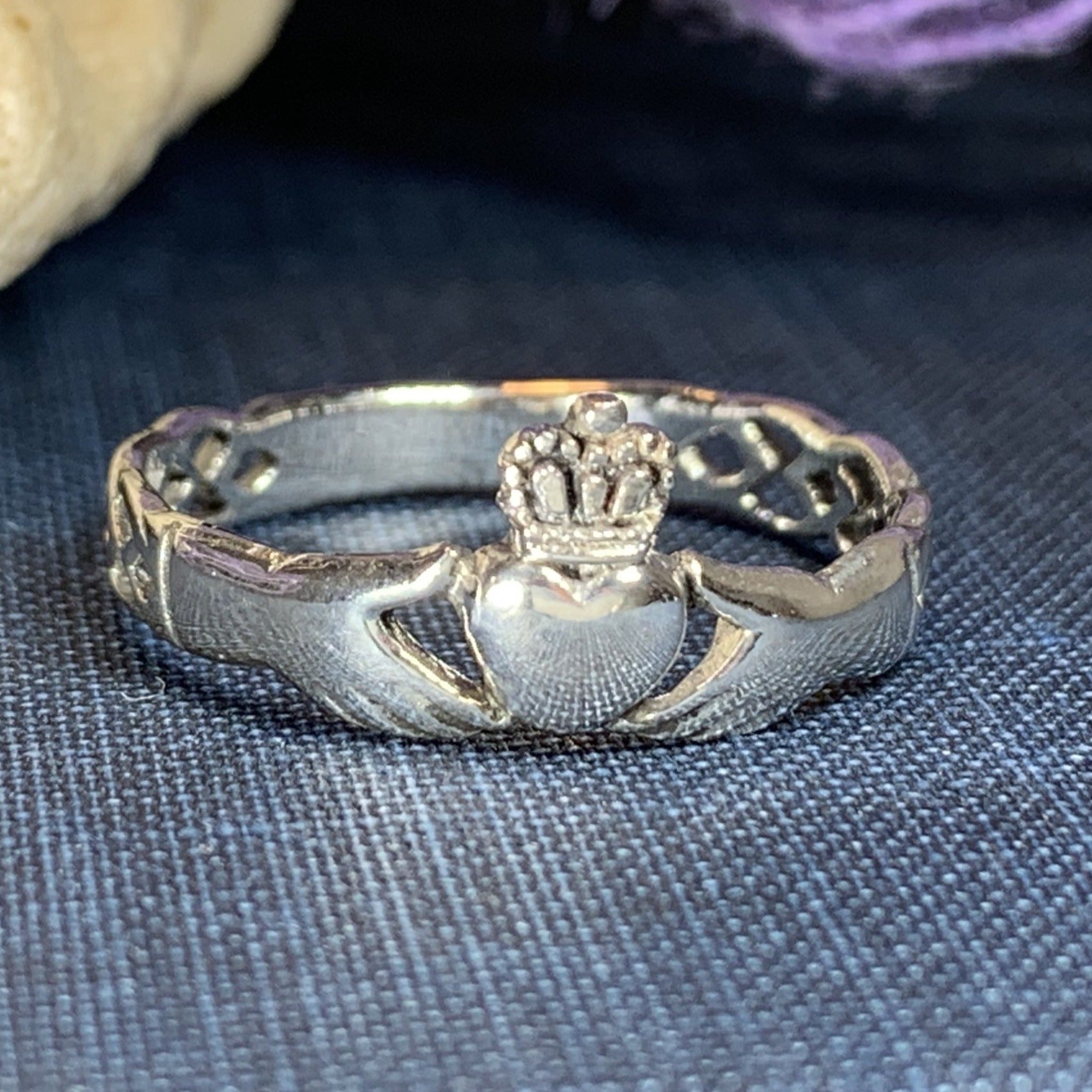 Irish Claddagh Celtic Knot Ring