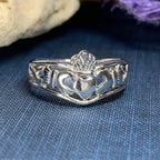 Claddagh Chevron Ring