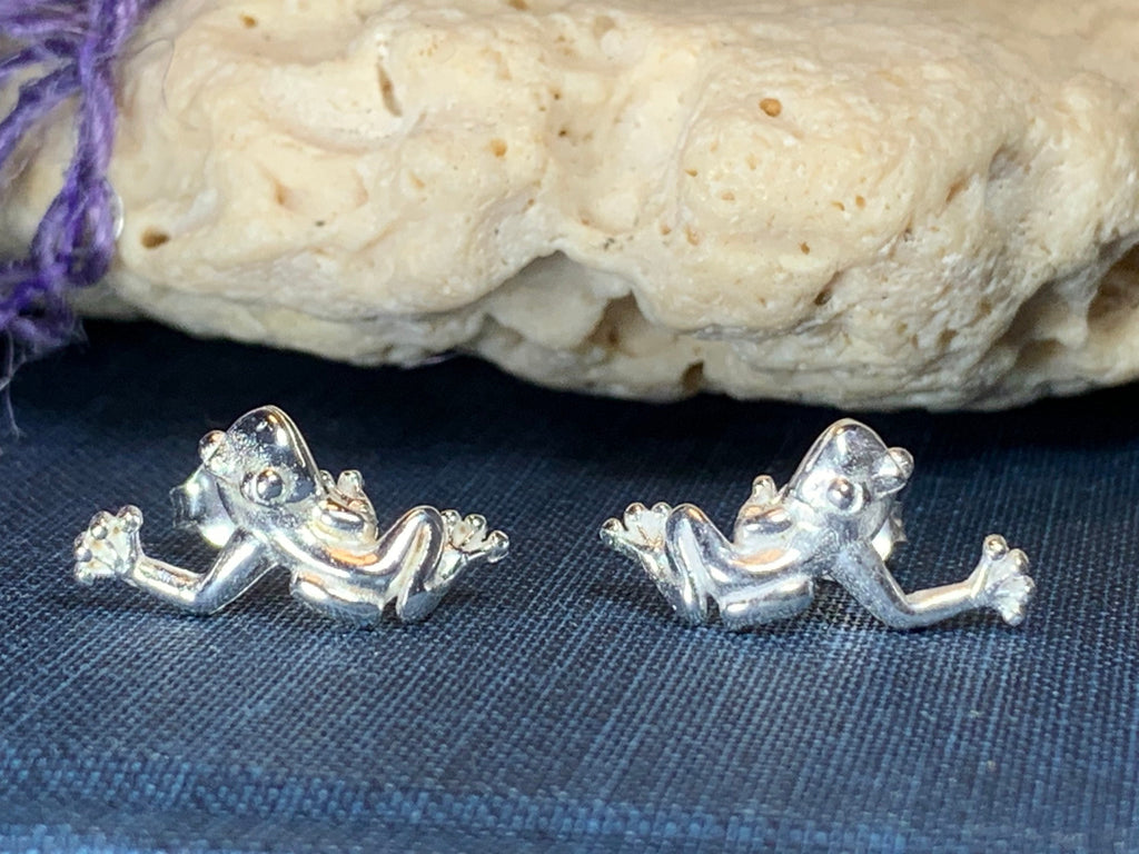 Sásta Frog Earrings