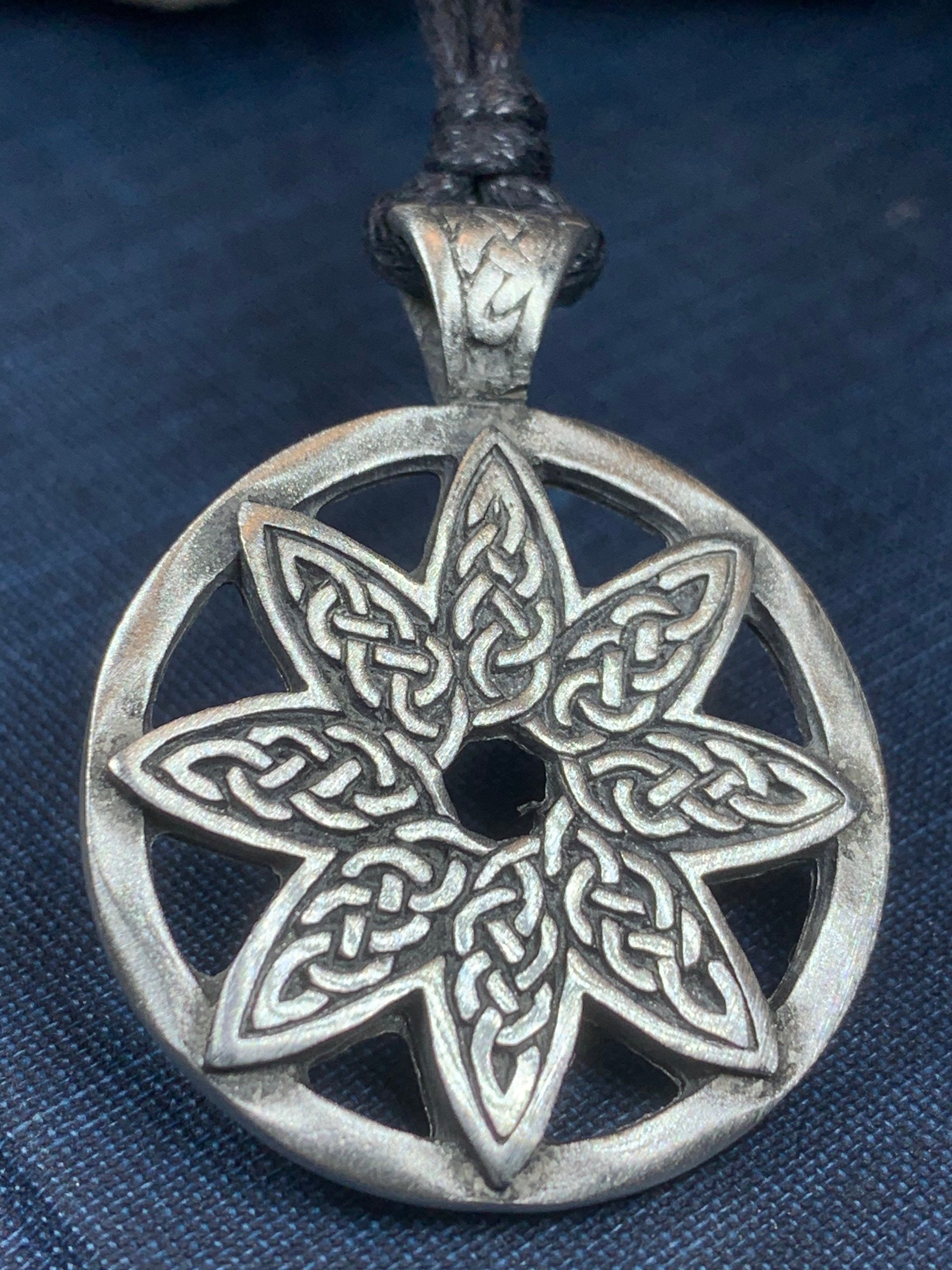 Celtic Knot Flower Necklace