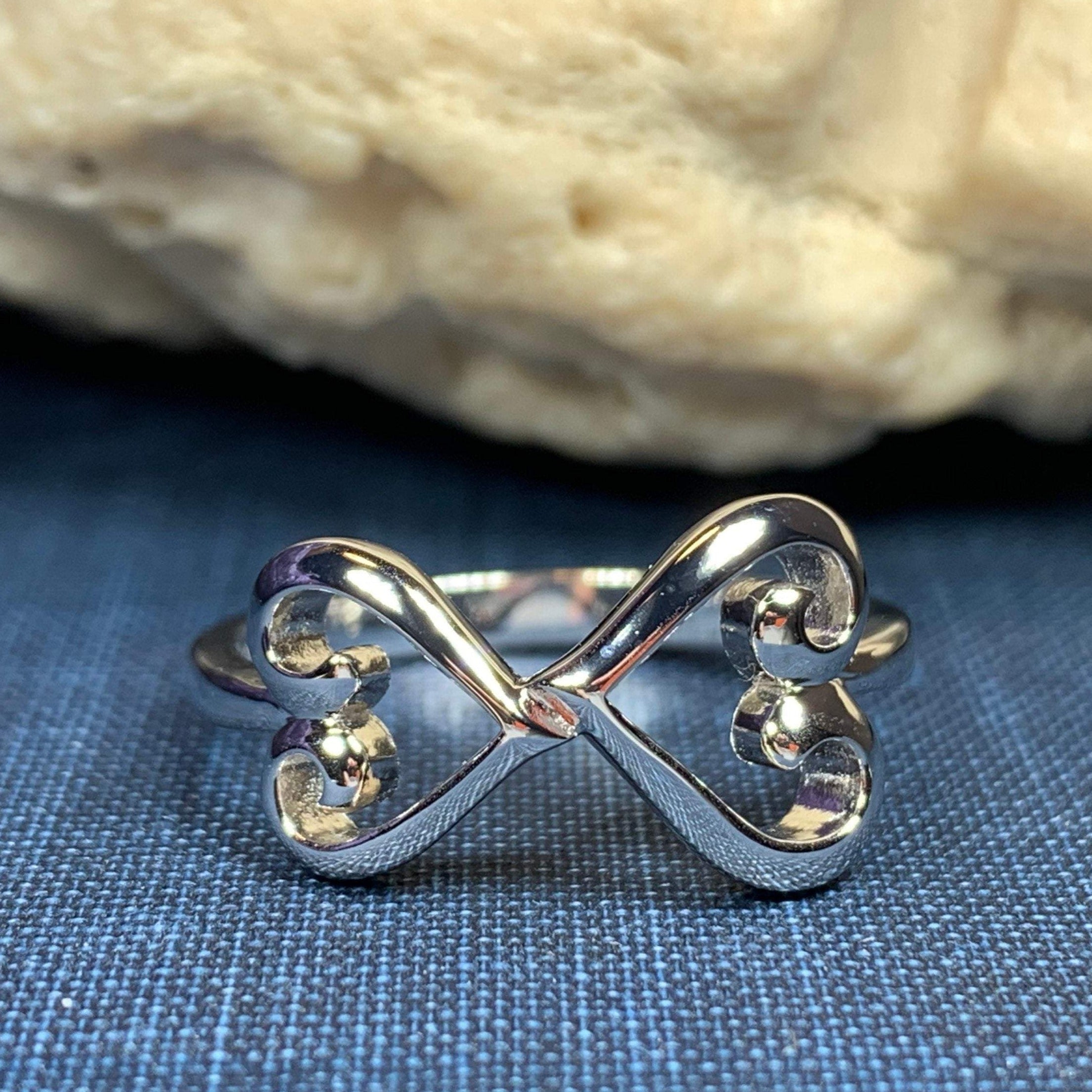 Celtic Infinite Love Heart Ring