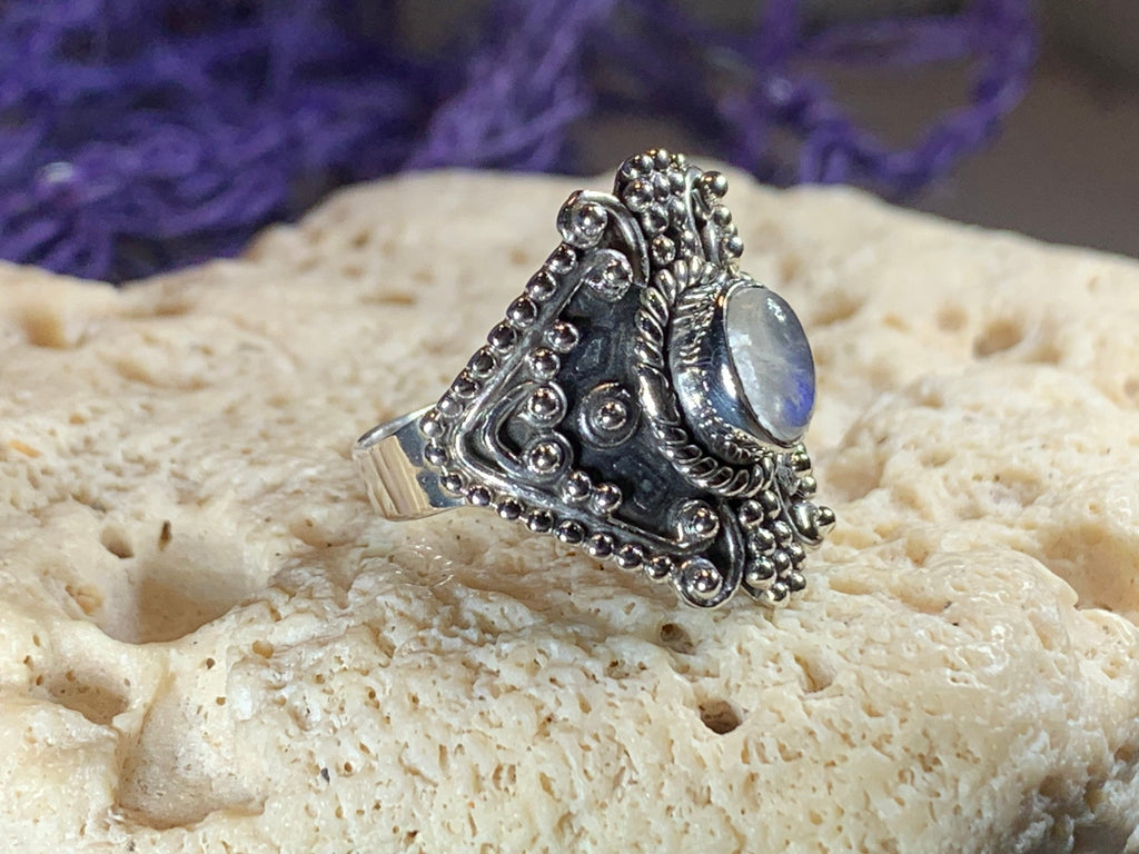 Jannon Celtic Moonstone Ring