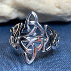 Double Trinity Knot Ring