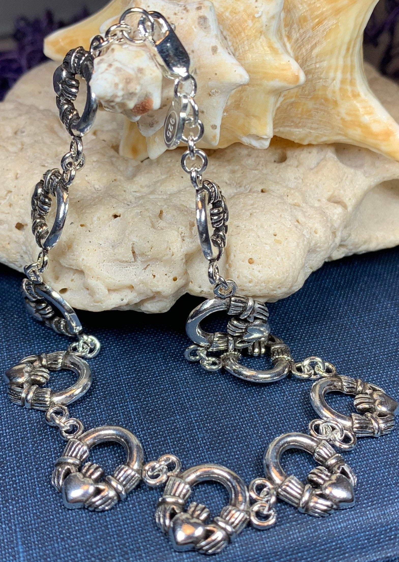 Fianna Claddagh Bracelet