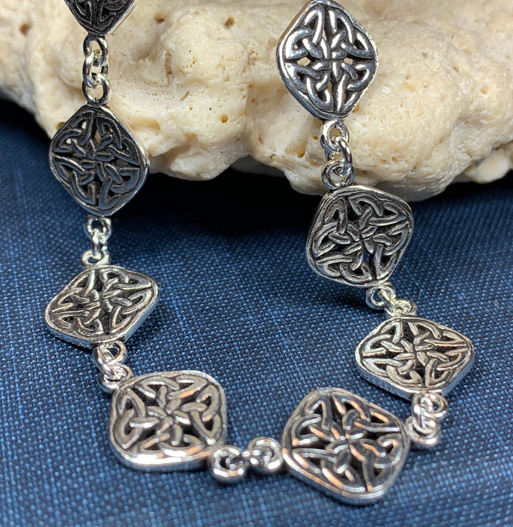 Mae Celtic Knot Bracelet
