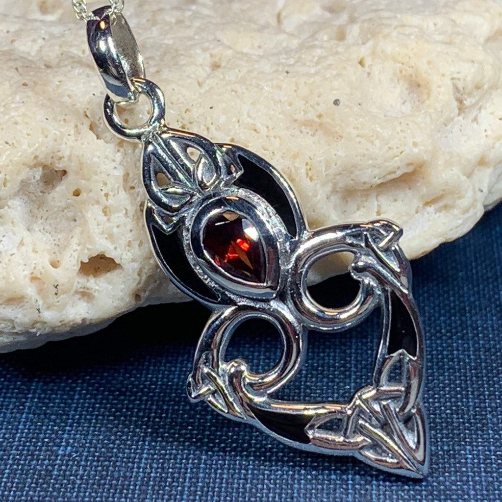 Cordelia Trinity Knot Necklace