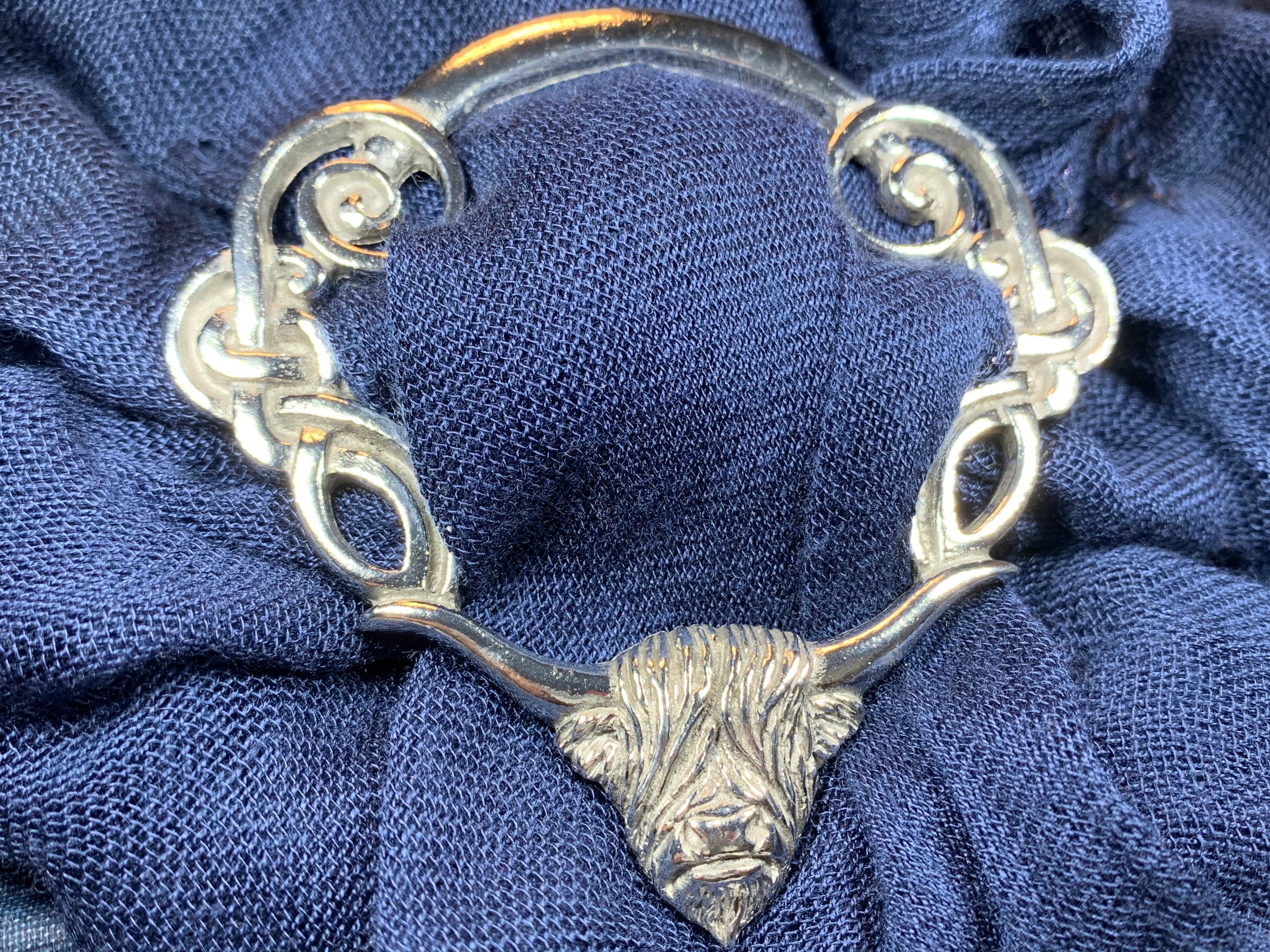 Pewter Scotland Highland Cow Scarf Ring