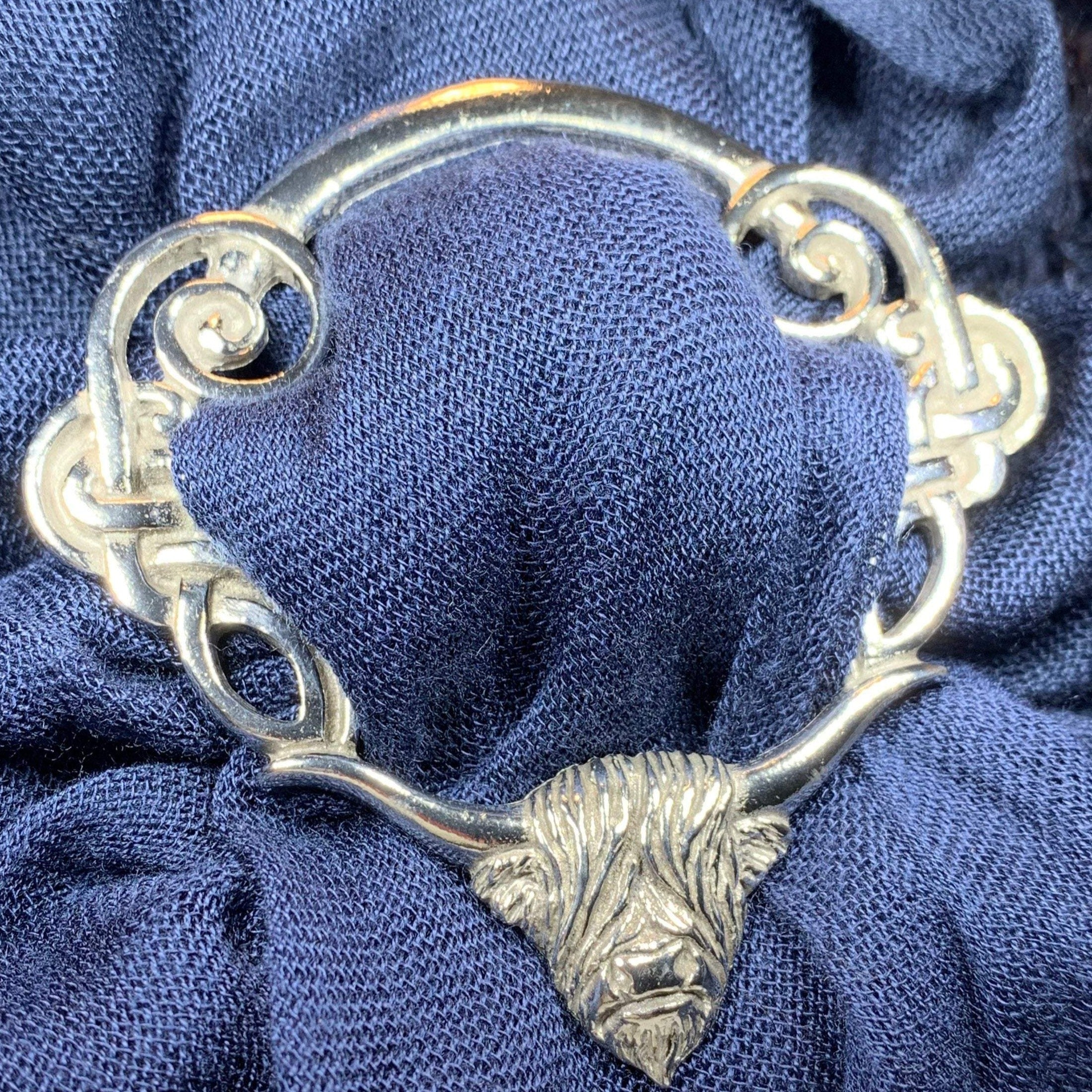 Pewter Scotland Highland Cow Scarf Ring