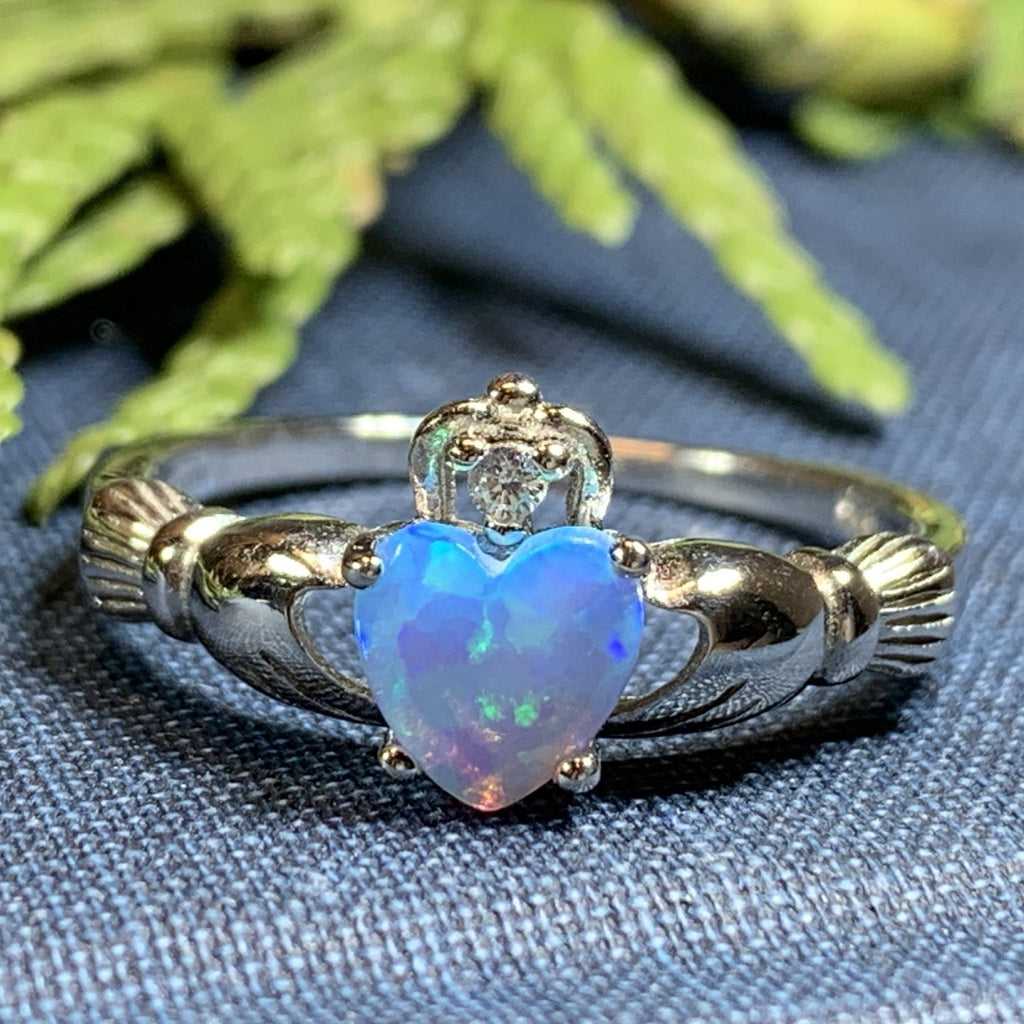 Glynnis Claddagh Ring