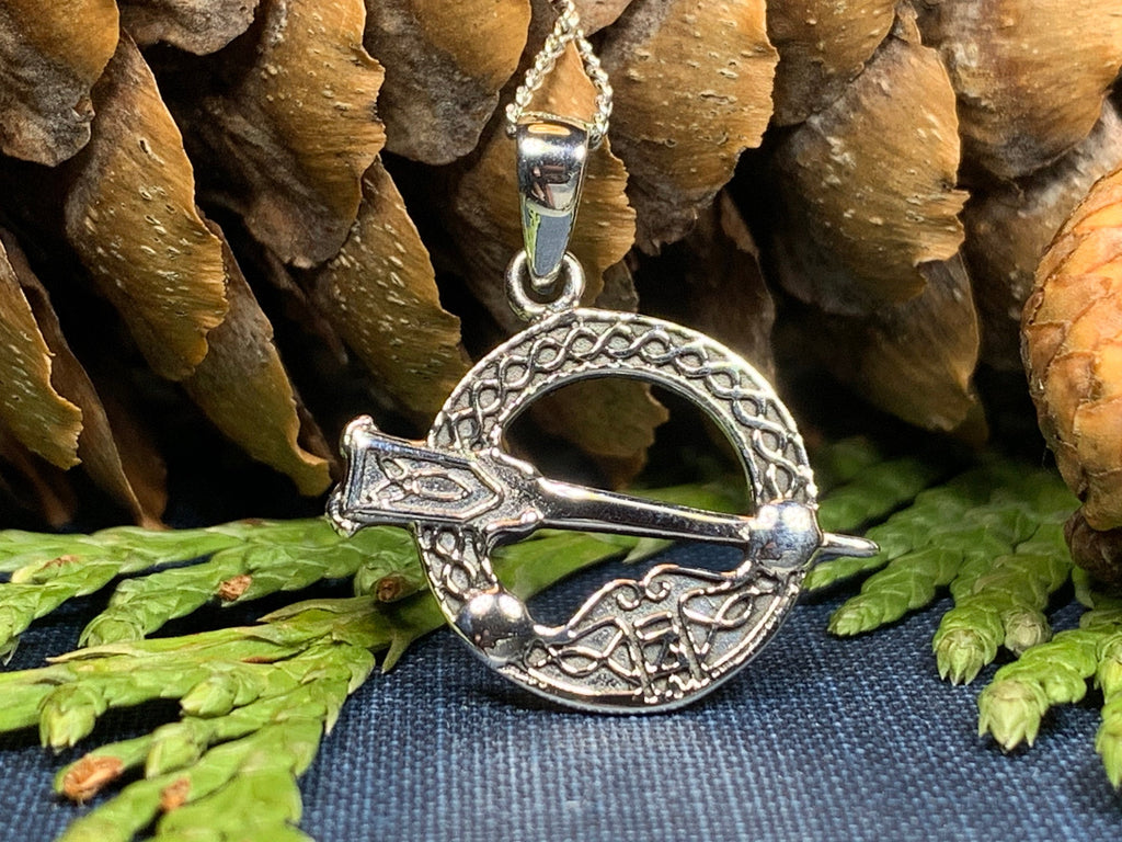 Viona Celtic Necklace