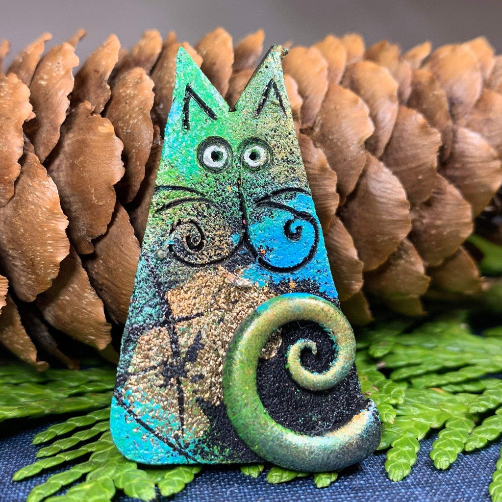 Whimsical Sitting Cat Brooch