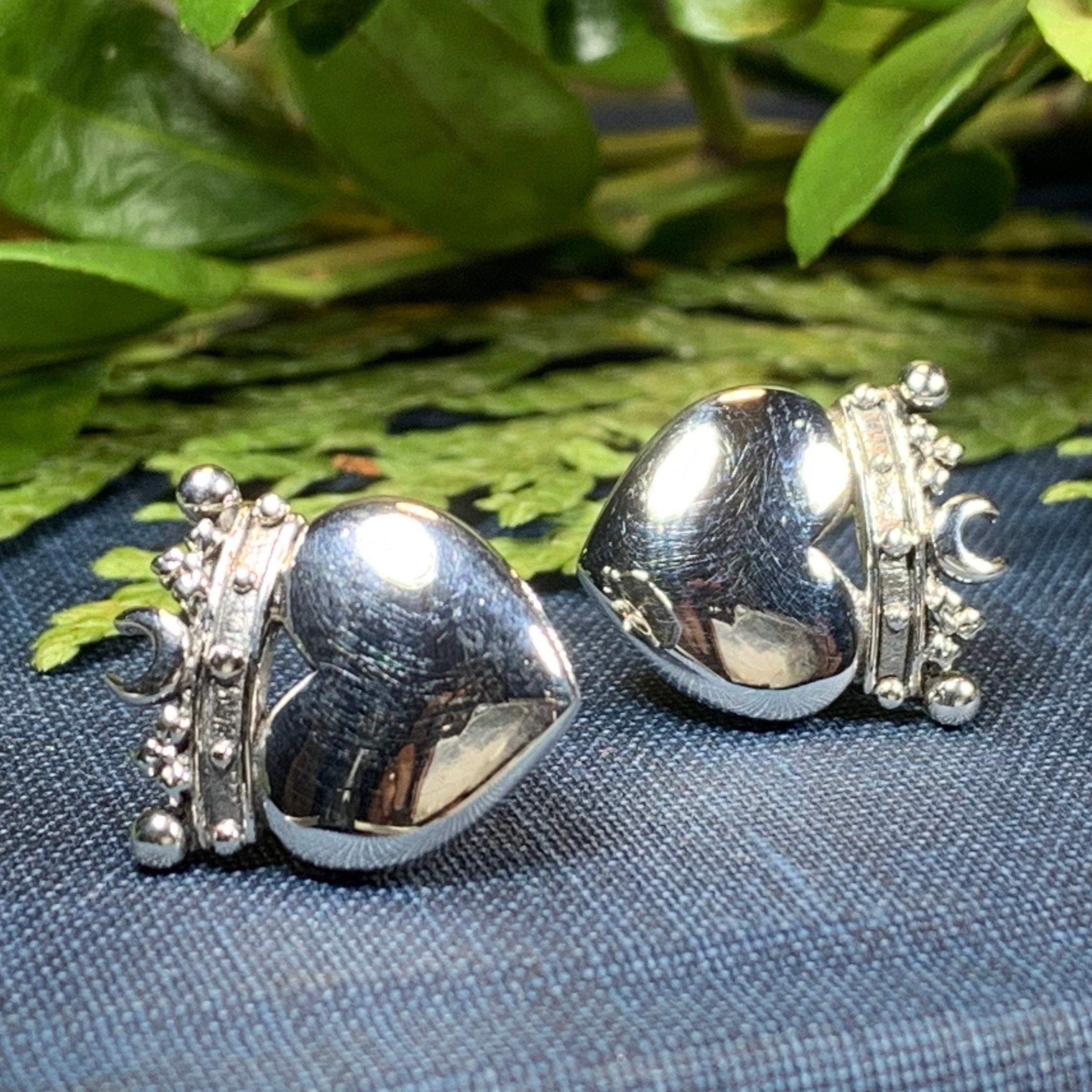 Celtic Claddagh Post Earrings