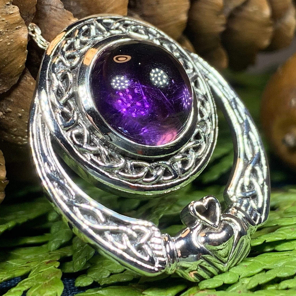 Morna Claddagh Necklace