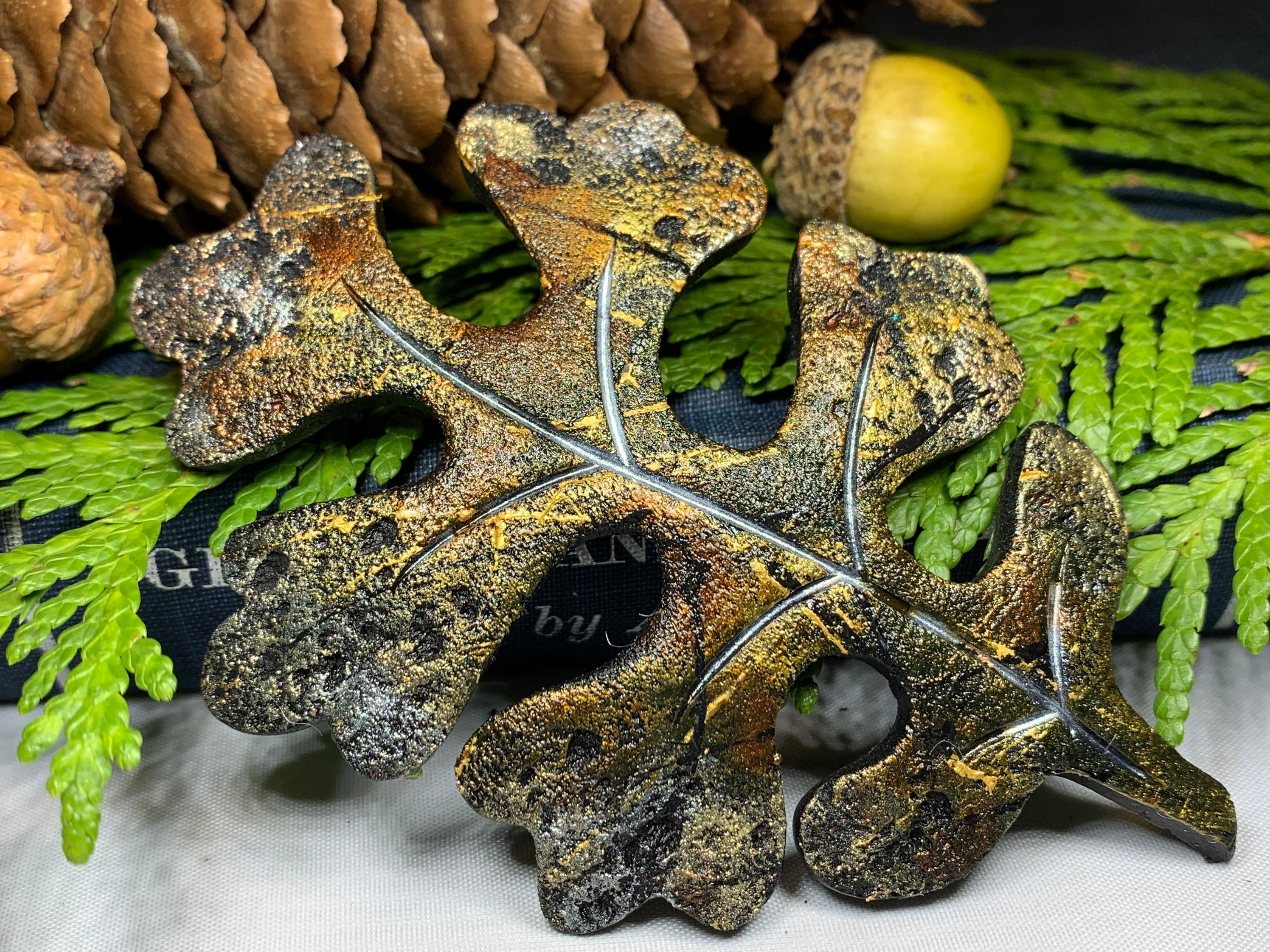Oak Leaf Pin