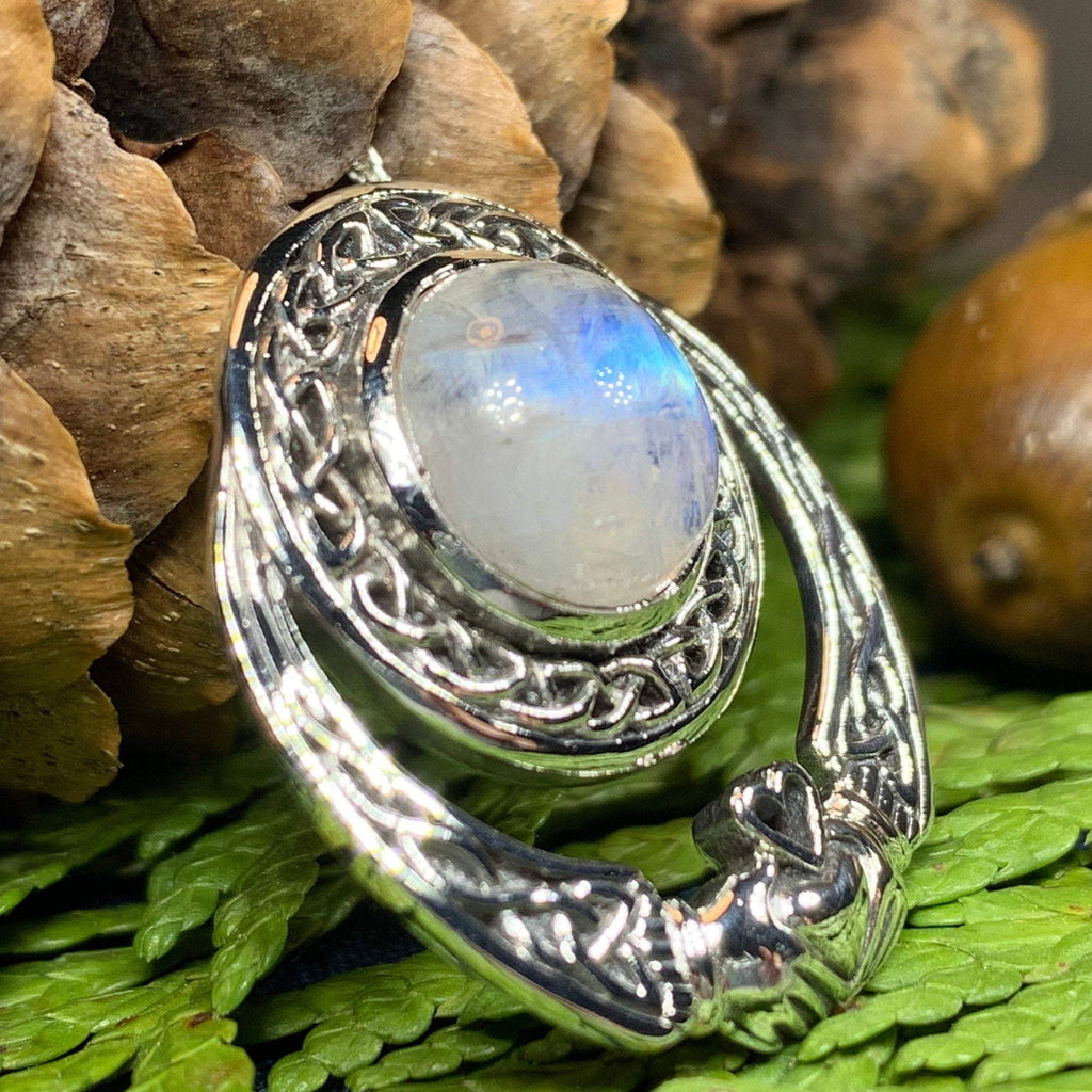 Morna Claddagh Necklace