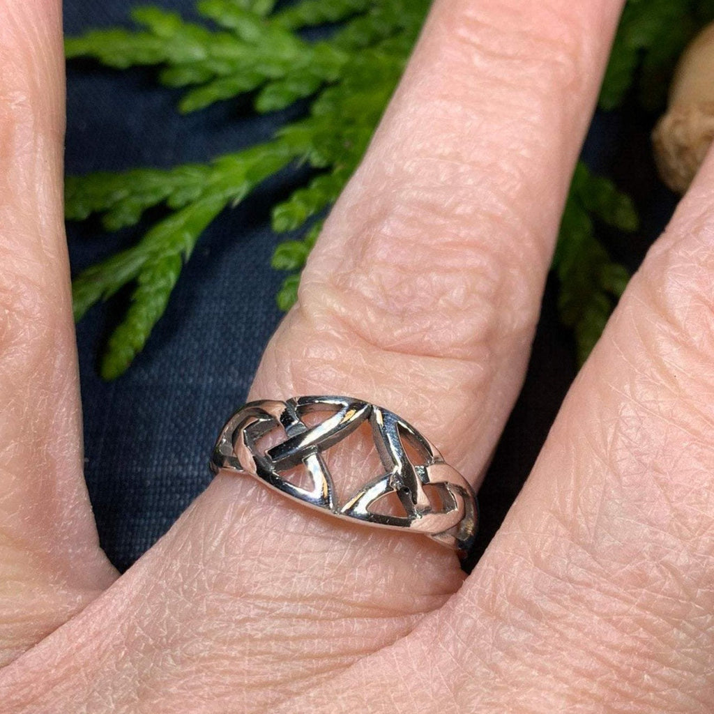 Open Trinity Knot Ring