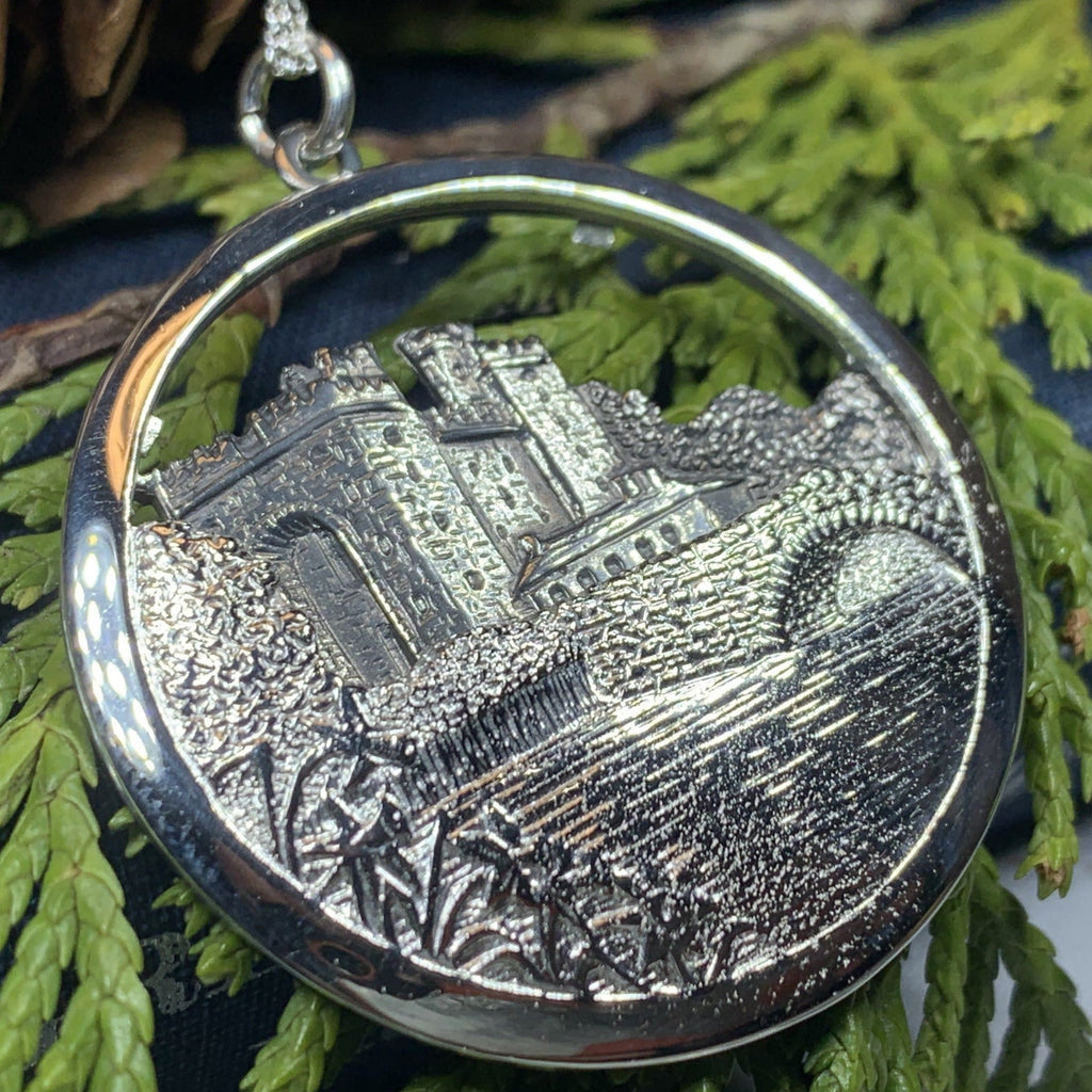 Celtic Bunratty Castle Necklace