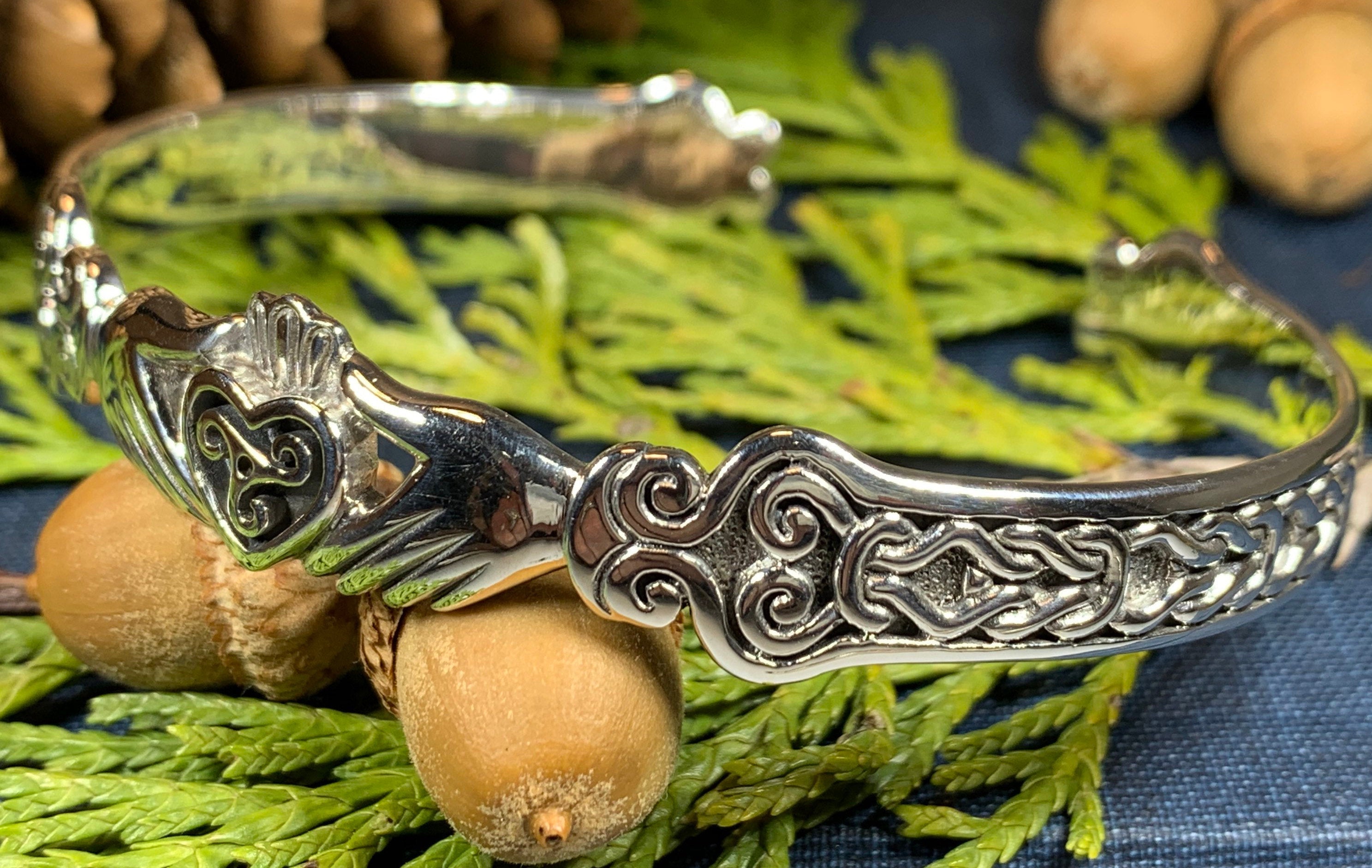 Galway Claddagh Bracelet