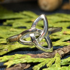 Echo Trinity Knot Ring