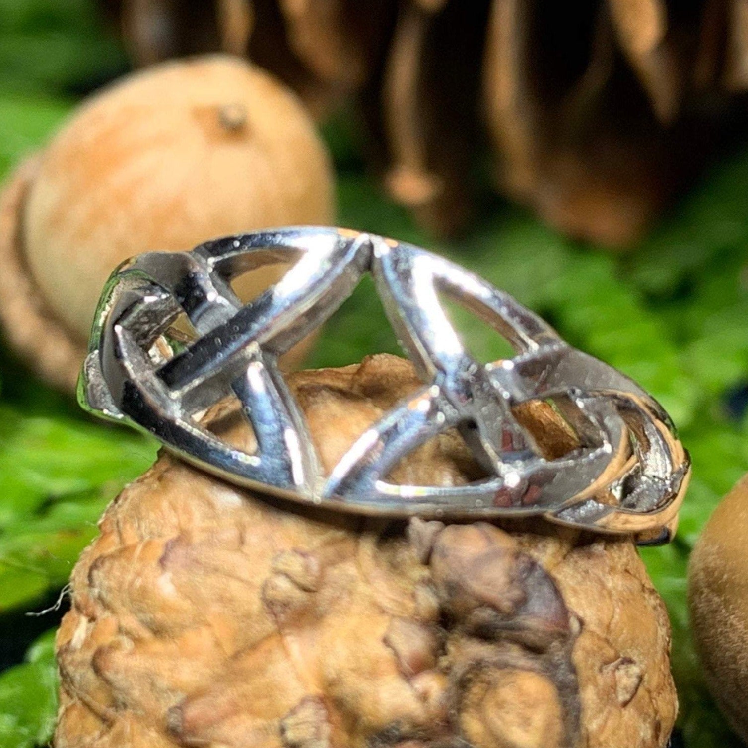 Open Trinity Knot Ring