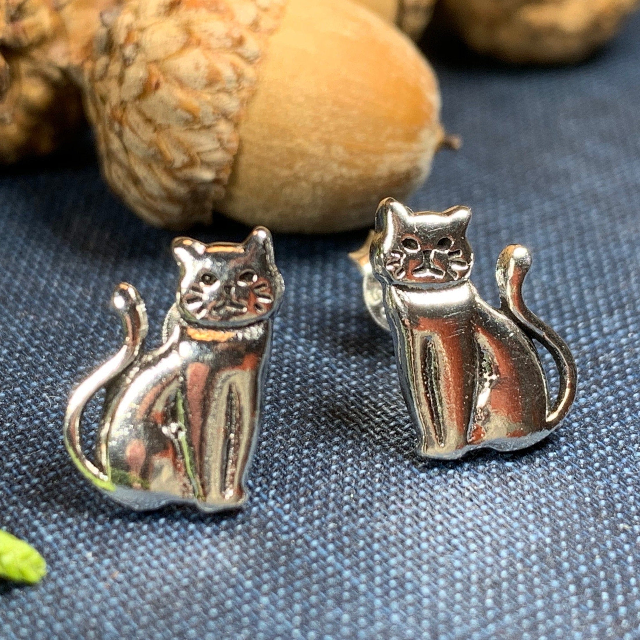 Curious Cat Stud Earrings