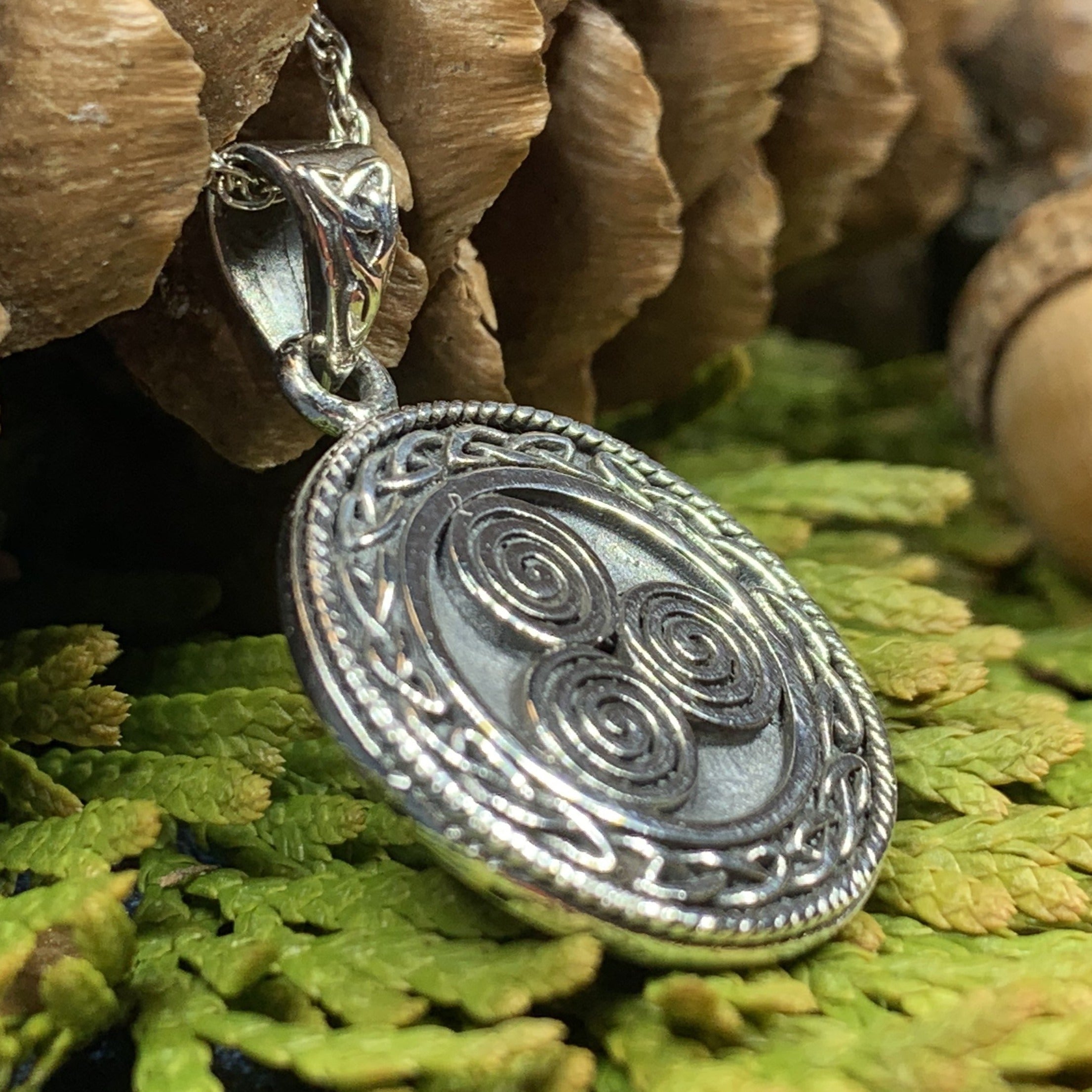 Ancient Echo Celtic Spiral Necklace
