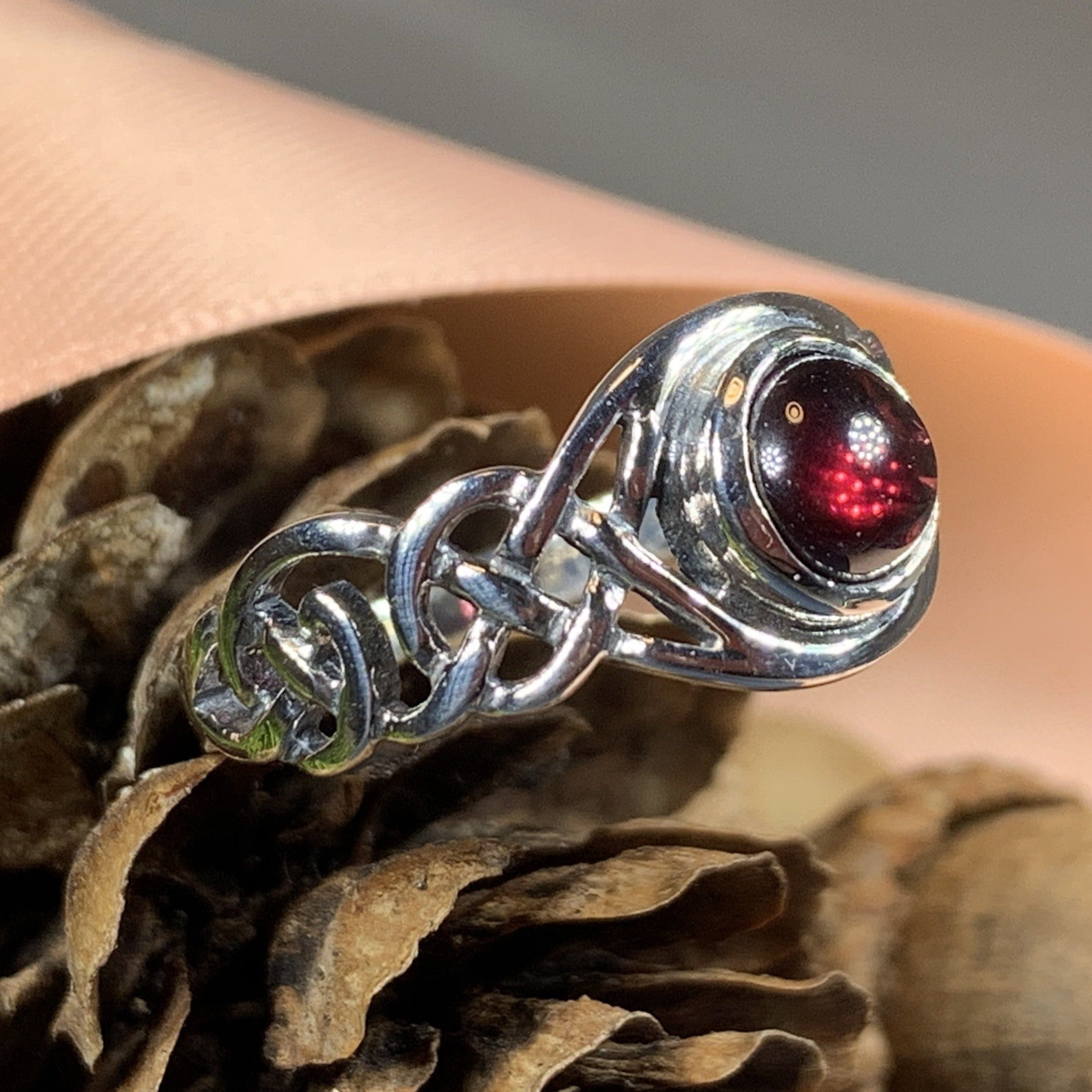 Leah Celtic Knot Ring