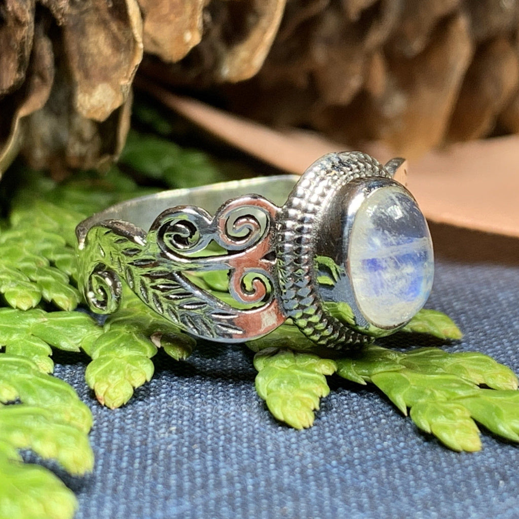 Colleen Celtic Knot Ring