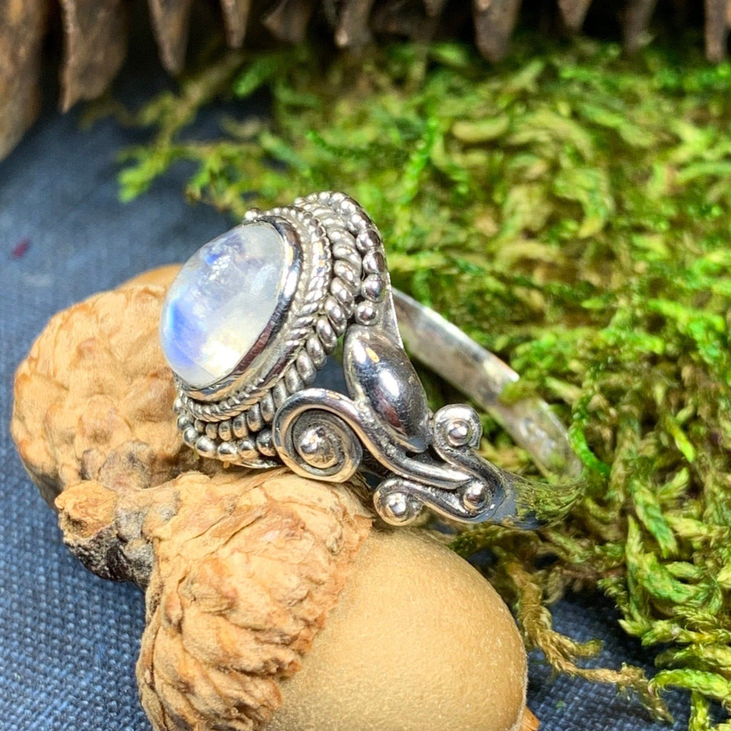 Celtic Vines Moonstone Ring