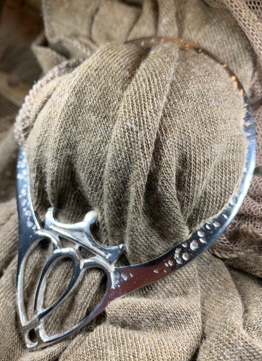 Luckenbooth Scarf Ring