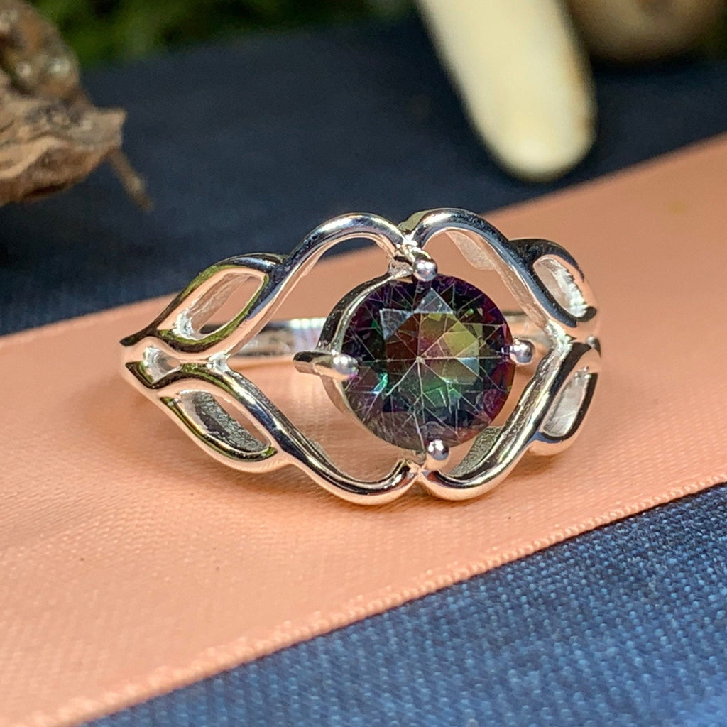 Azora Trinity Knot Ring