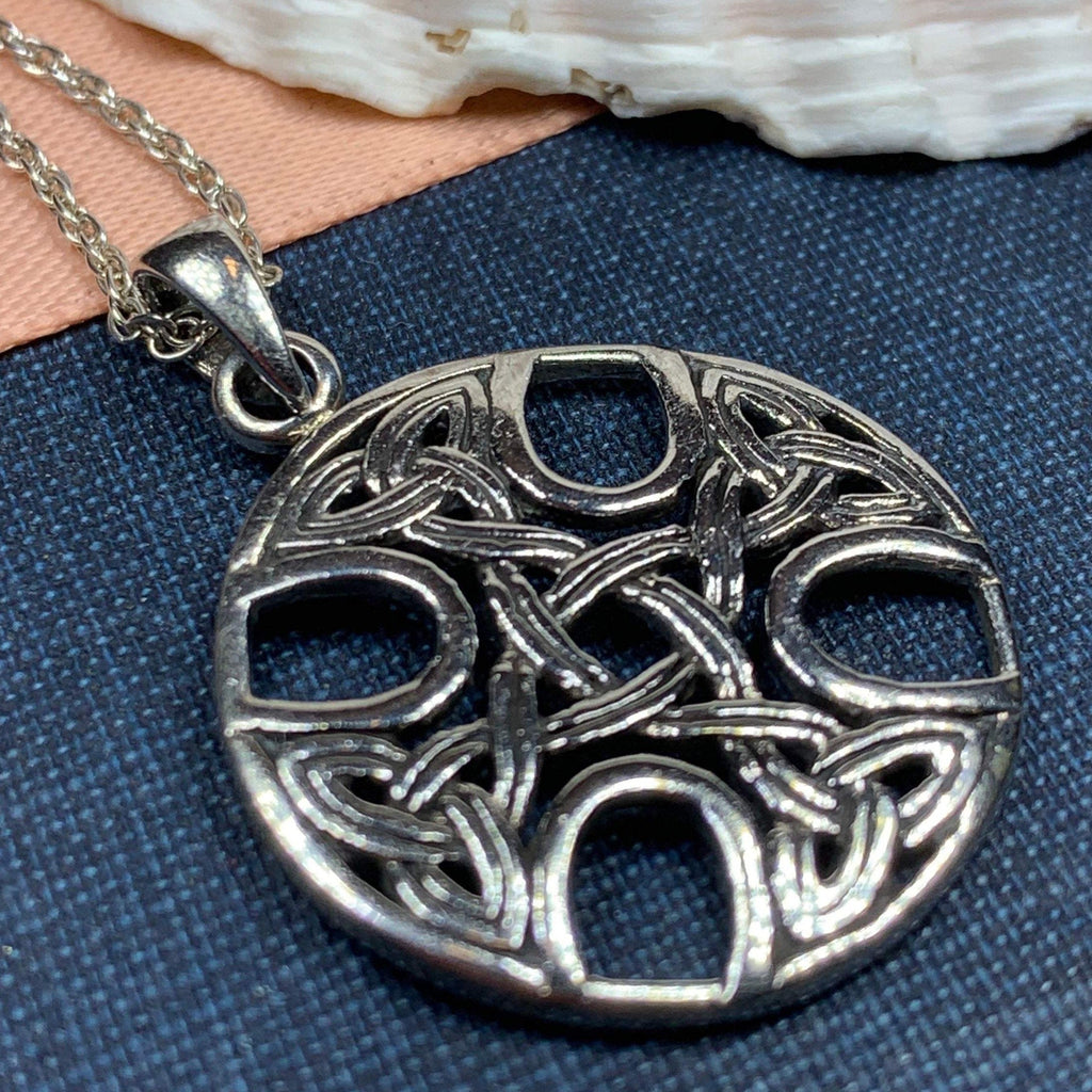 Máire Celtic Knot Necklace