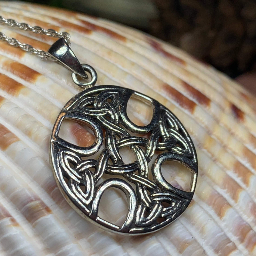 Máire Celtic Knot Necklace