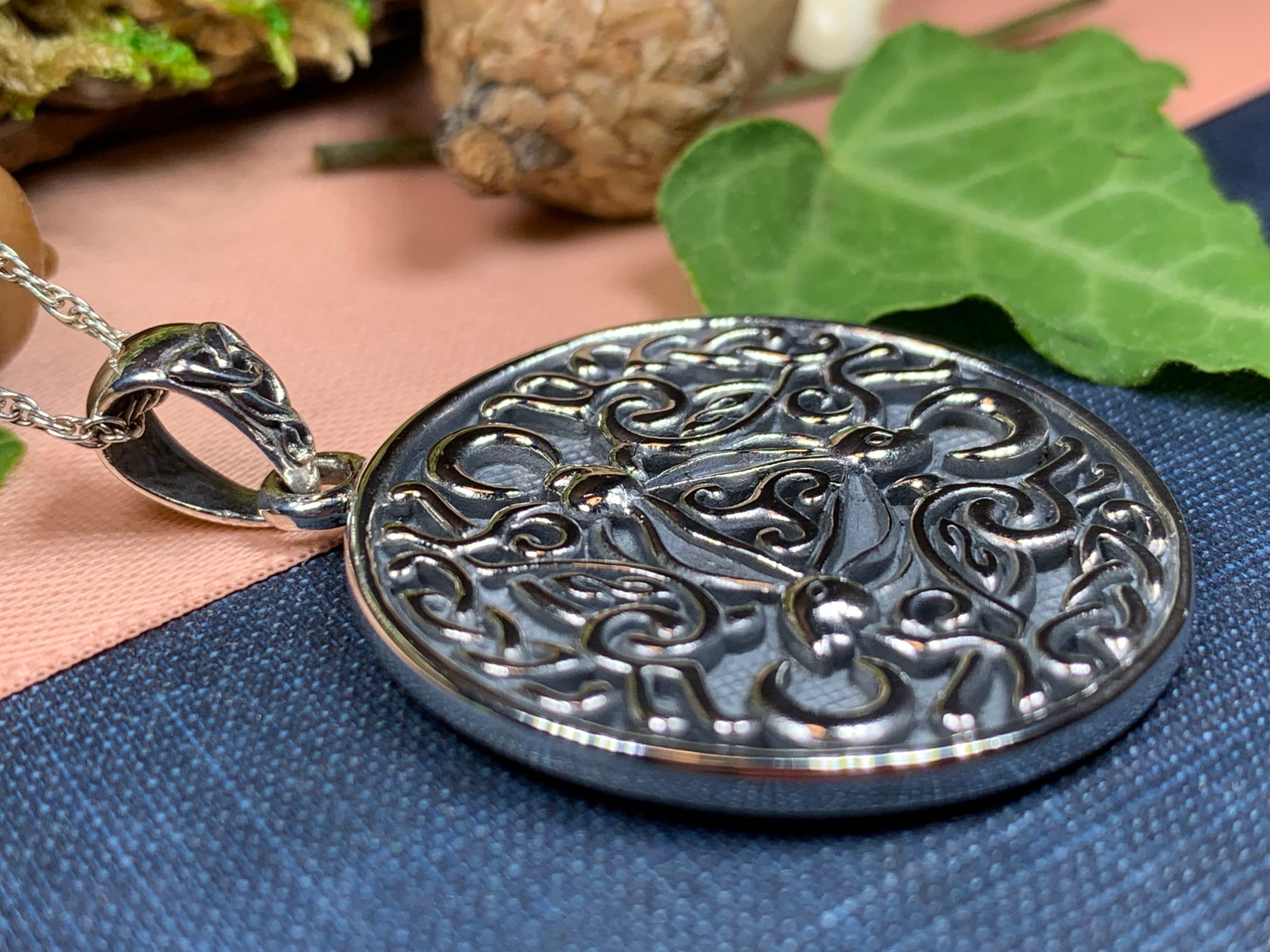 Calixa Triple Rabbit Necklace