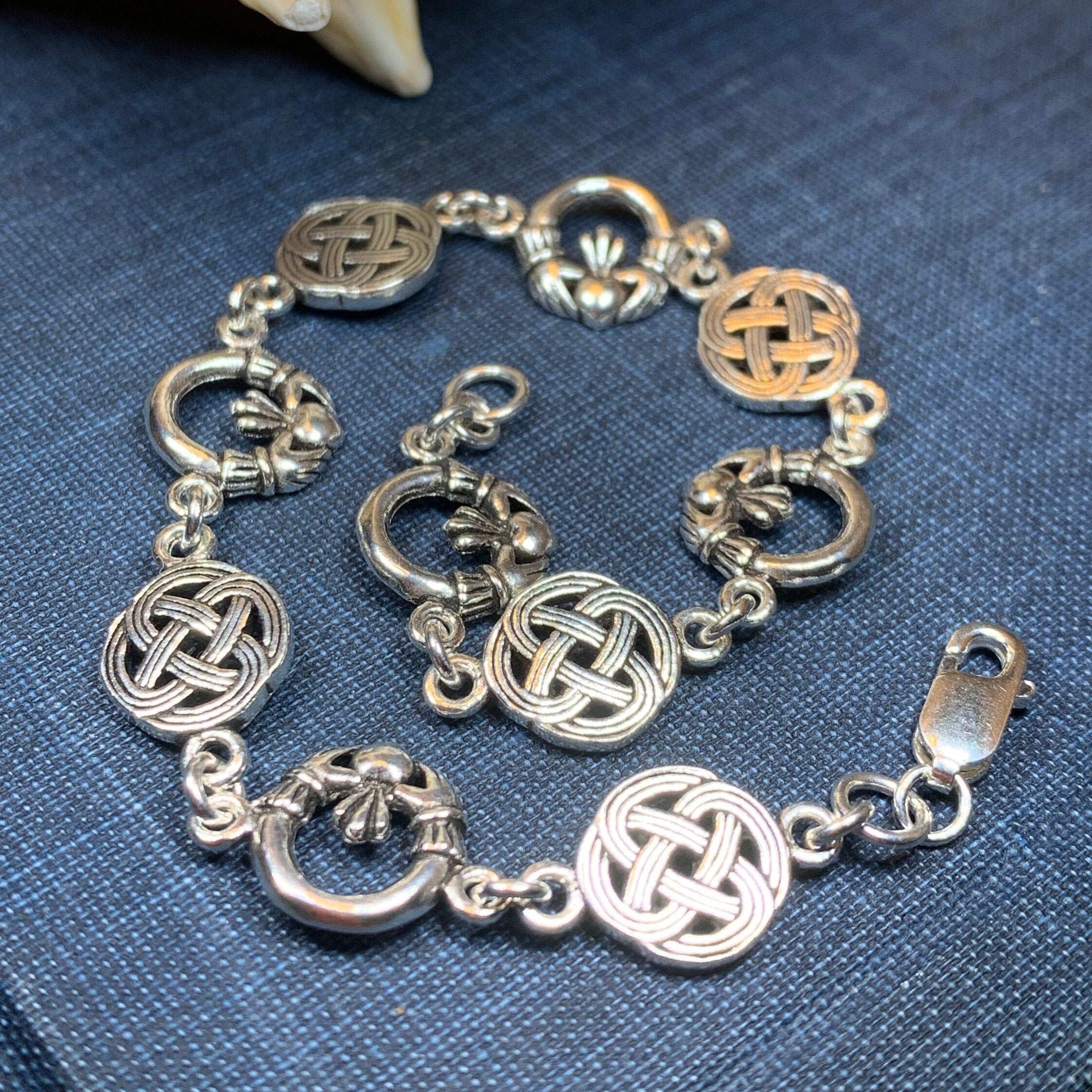 Neenah Claddagh Celtic Knot Bracelet