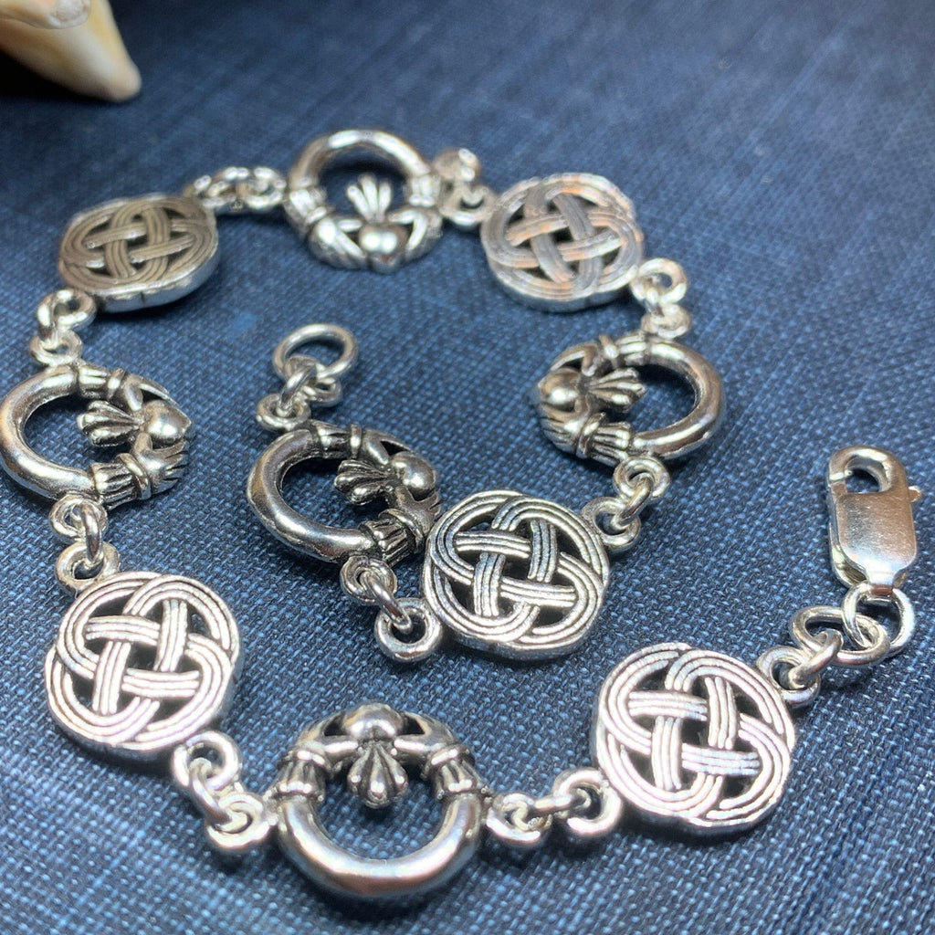 Neenah Claddagh Celtic Knot Bracelet