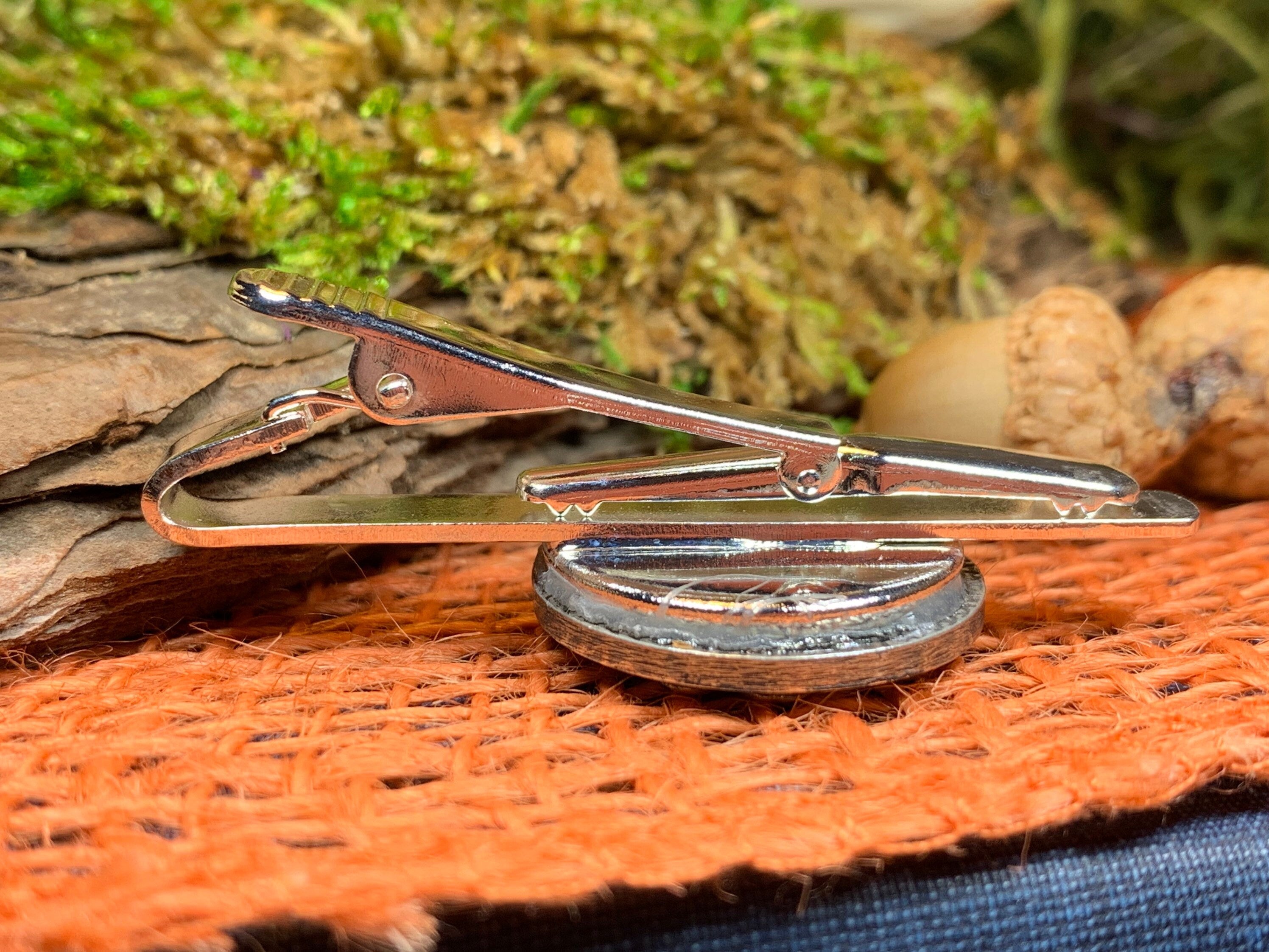 Bold Thistle Tie Bar