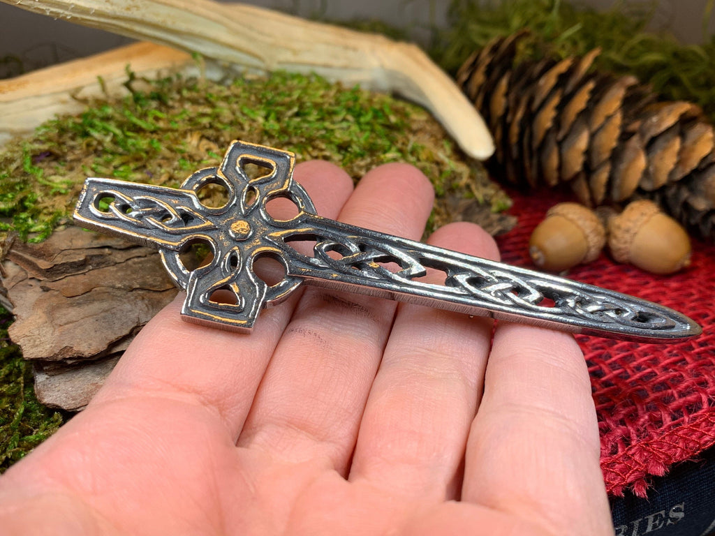 Rowan Celtic Cross Kilt Pin